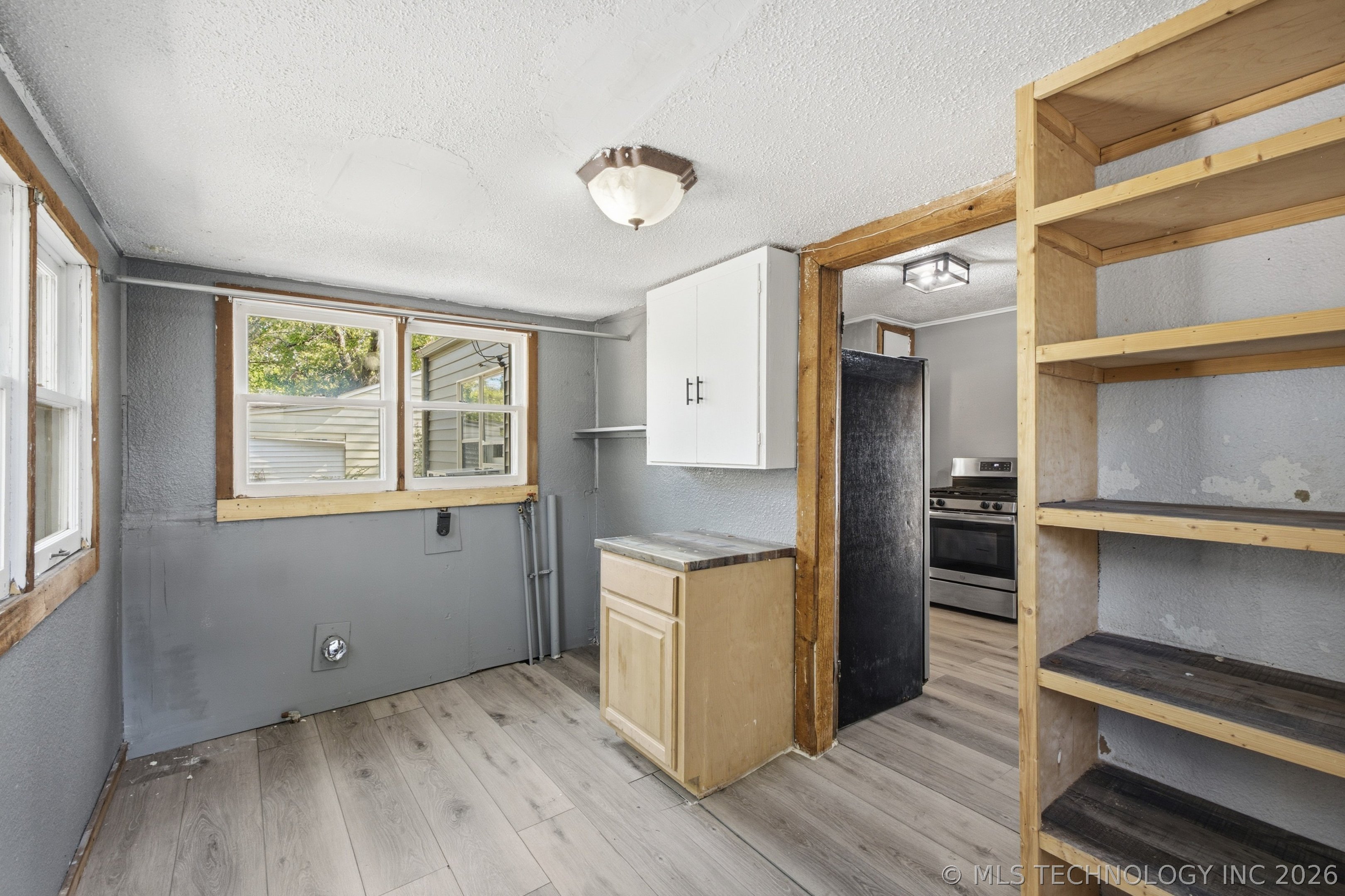 2028 Haskell Boulevard Property Photo 16