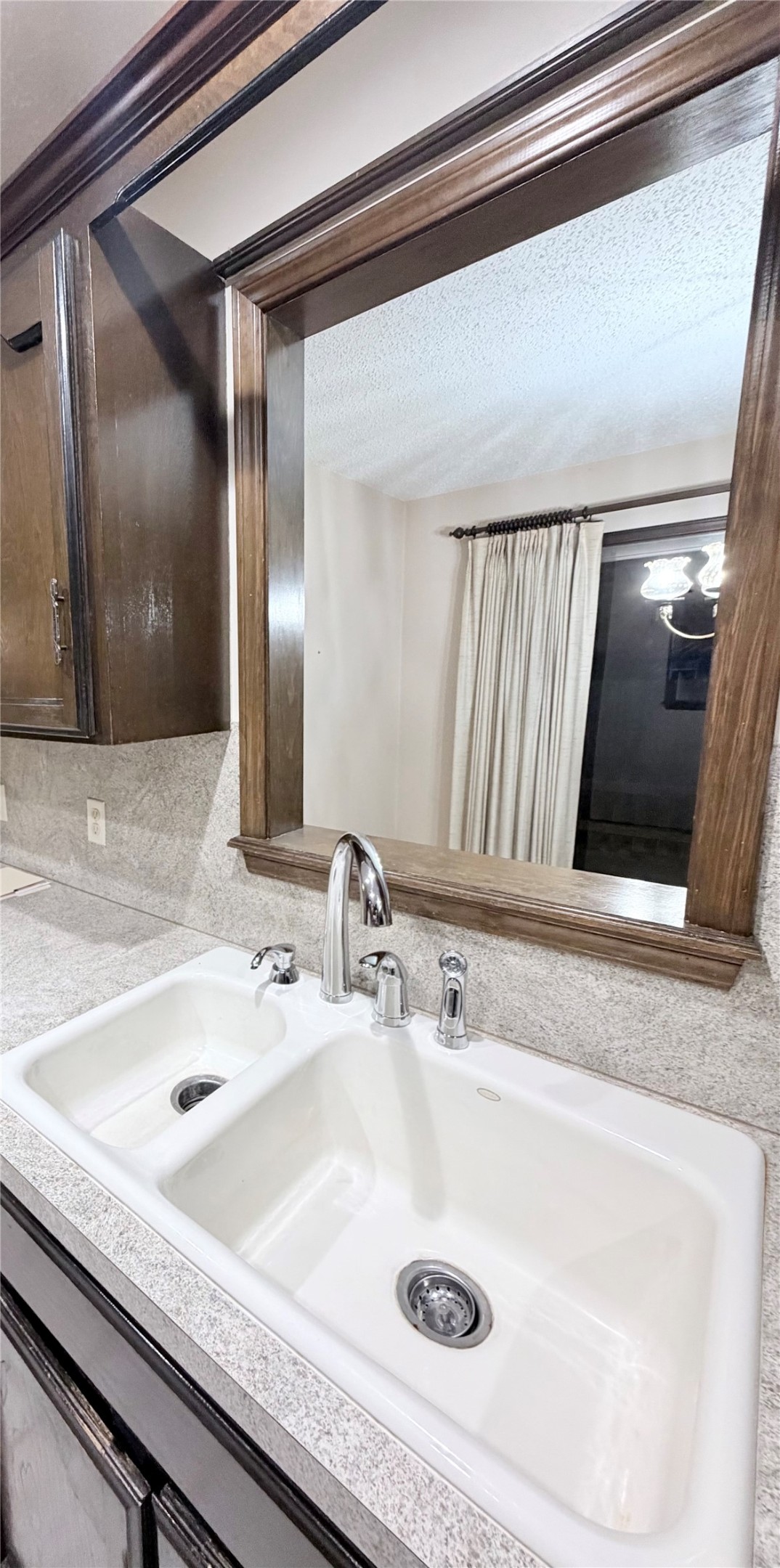 415 N Gum Street Property Photo 23