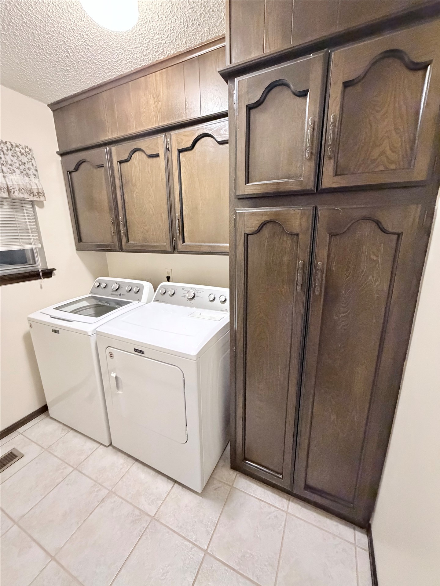 415 N Gum Street Property Photo 26
