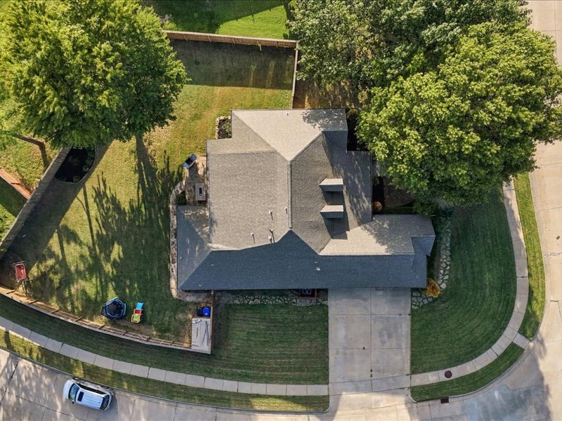 6701 Forest Ridge Boulevard Property Photo 6
