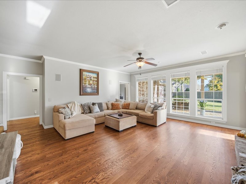 6701 Forest Ridge Boulevard Property Photo 11