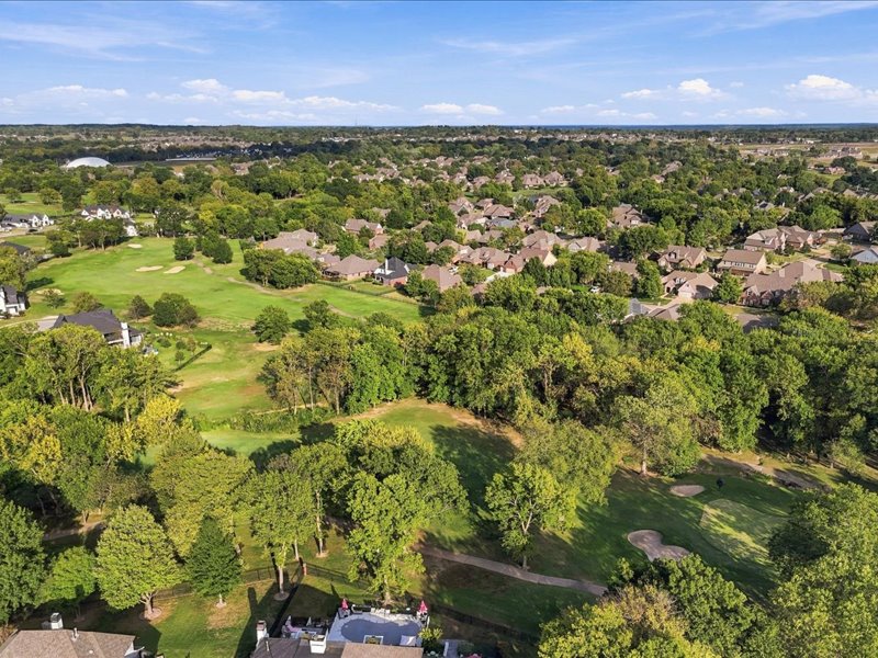 6701 Forest Ridge Boulevard Property Photo 46