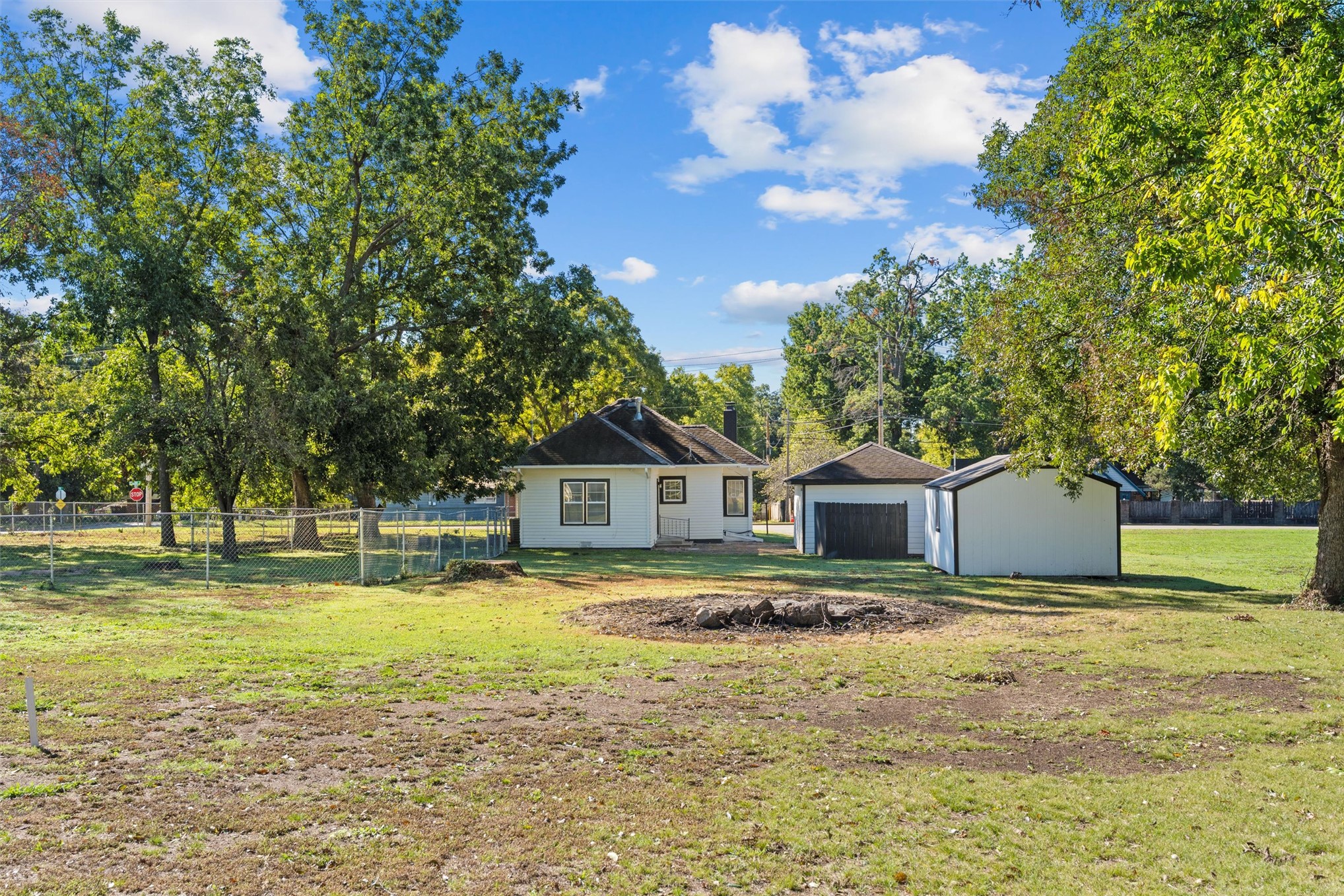 2520 E Tuxedo Boulevard Property Photo 34