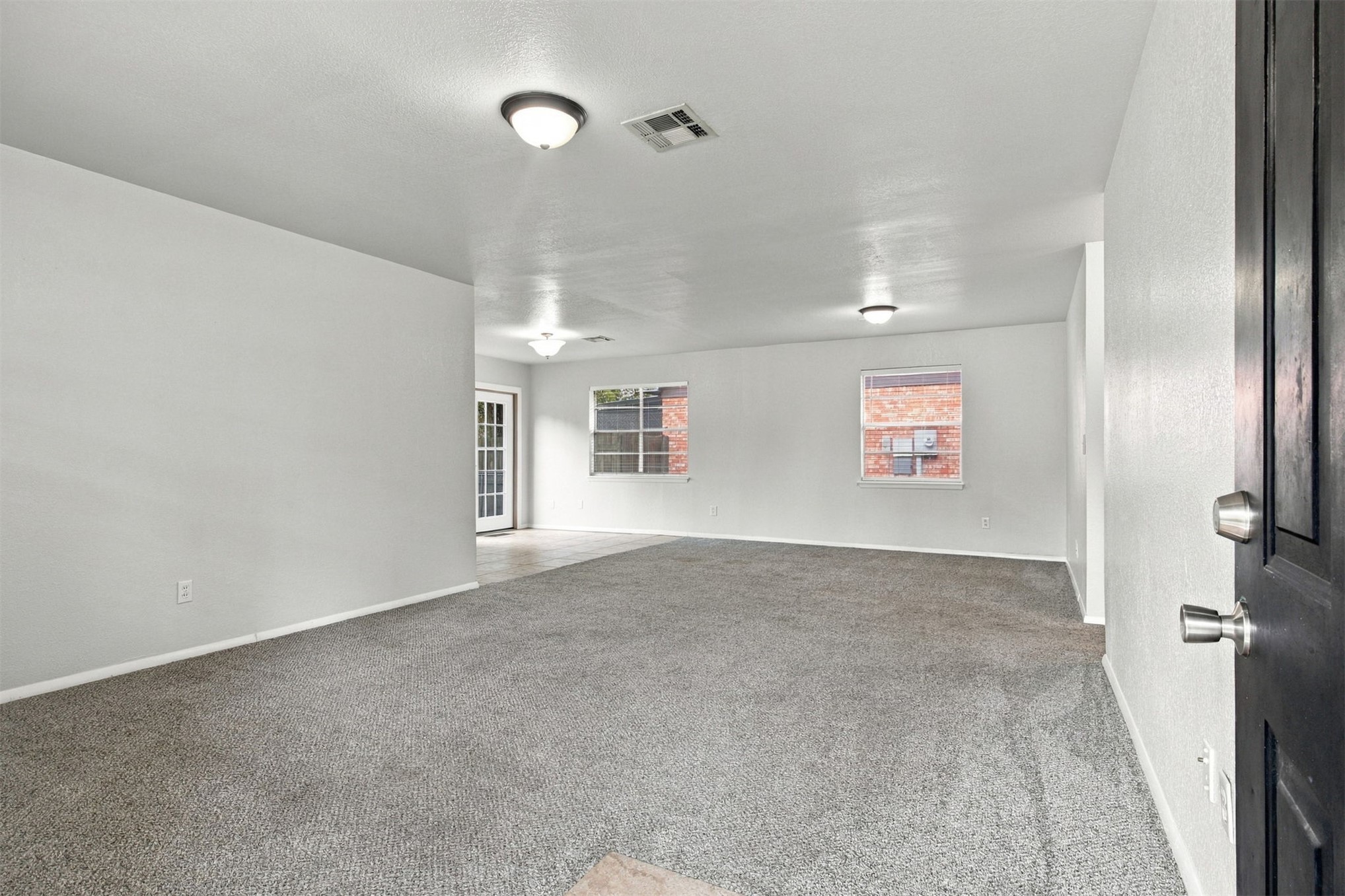1947 S Fern Avenue Property Photo 5