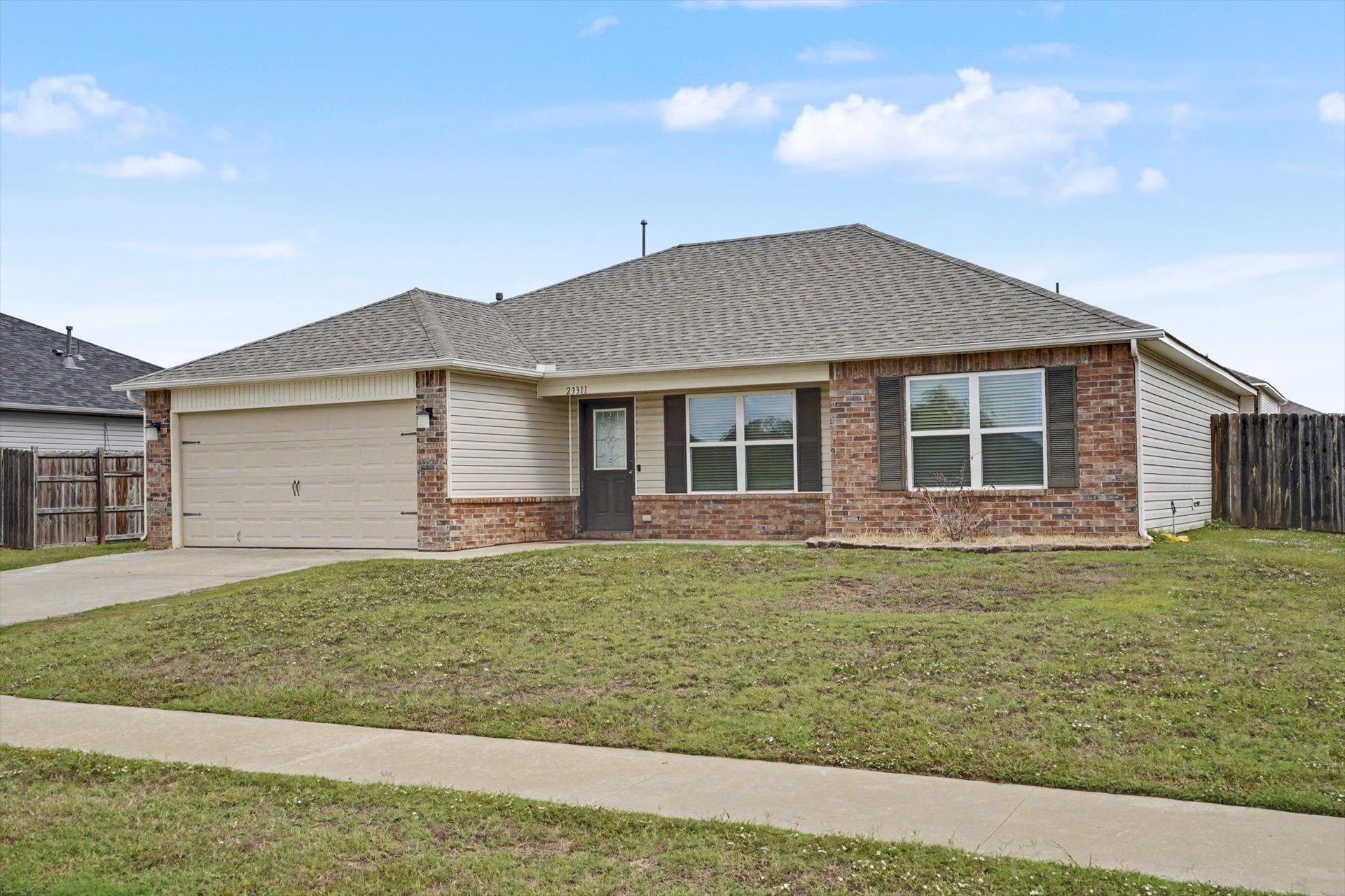 23311 S Jewell Drive Property Photo 2
