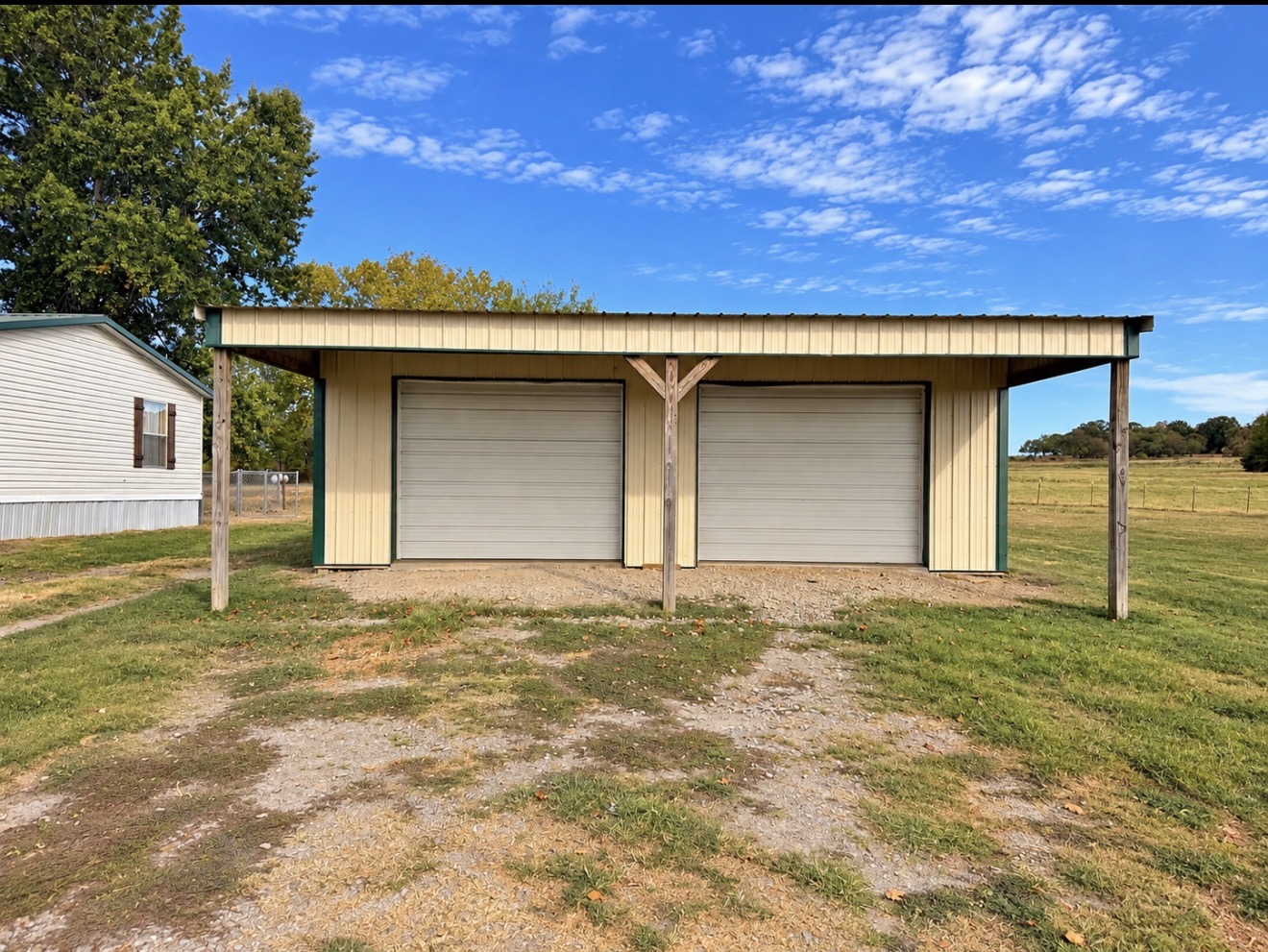 10549 N Perry Road Property Photo 3