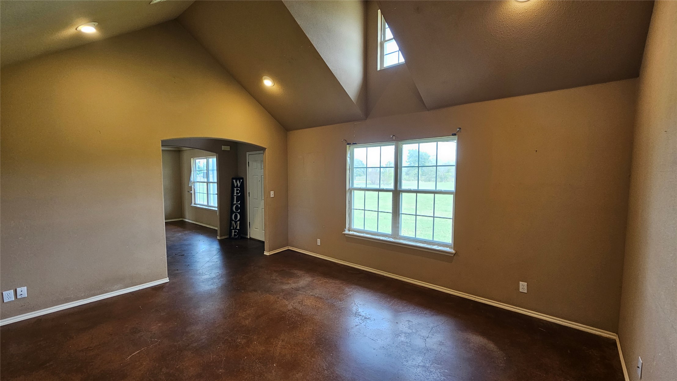 3470 N 335 Road Property Photo 5