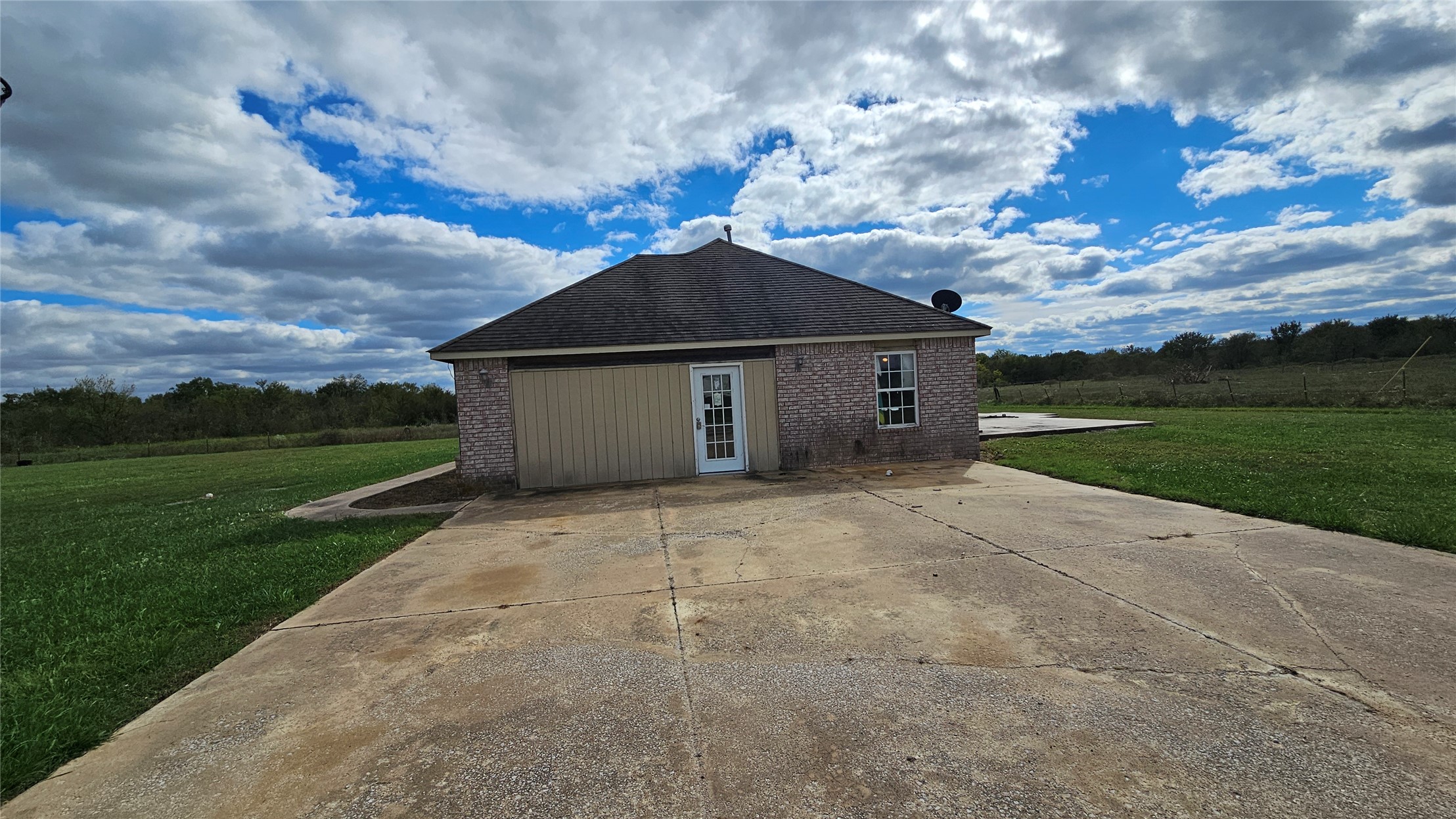 3470 N 335 Road Property Photo 32
