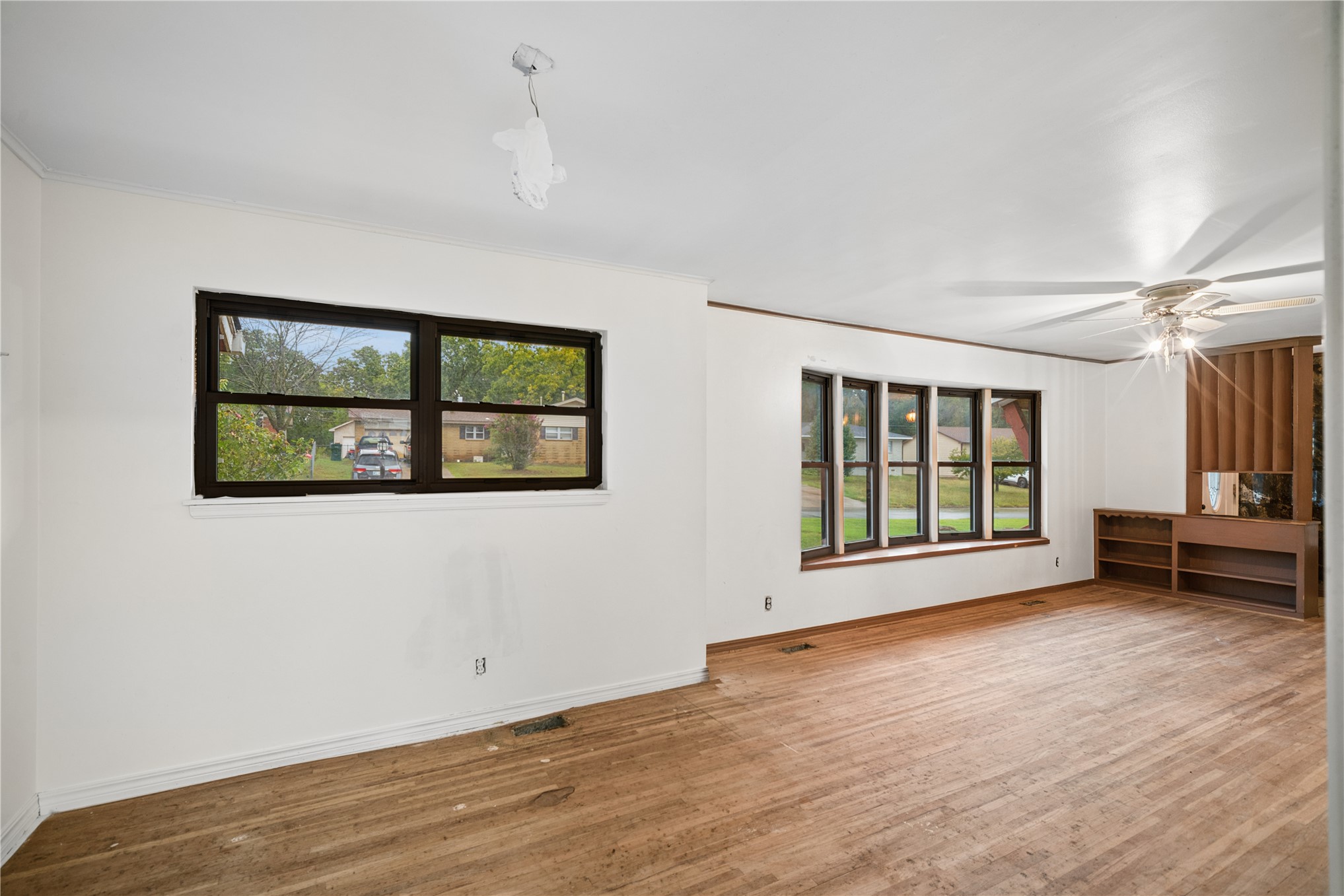 1318 N Main Street Property Photo 6