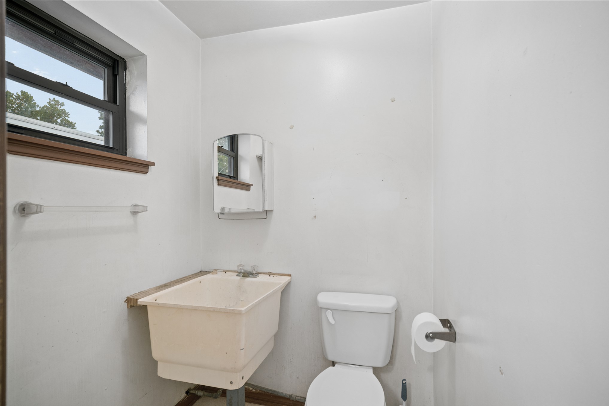 1318 N Main Street Property Photo 10