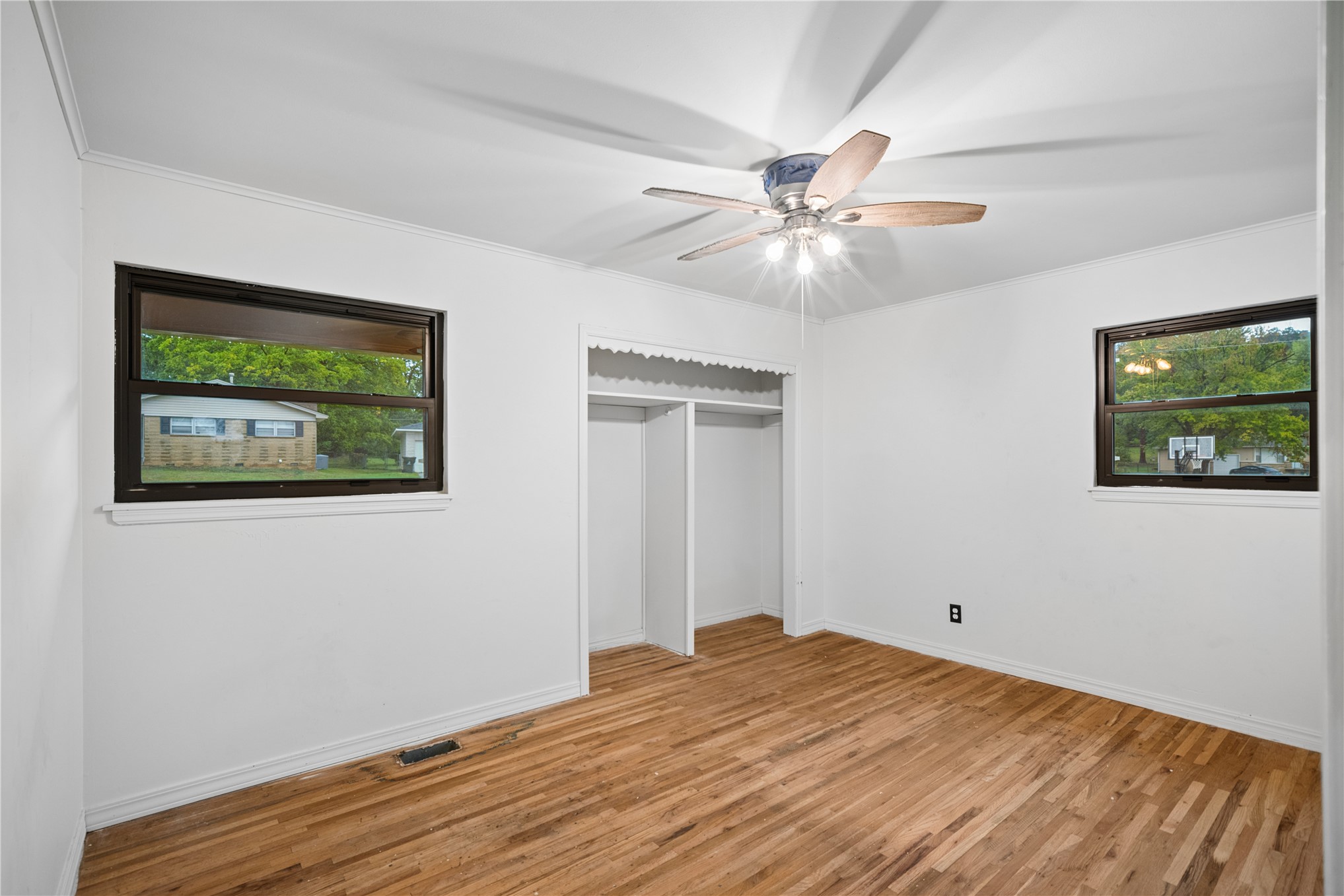 1318 N Main Street Property Photo 15