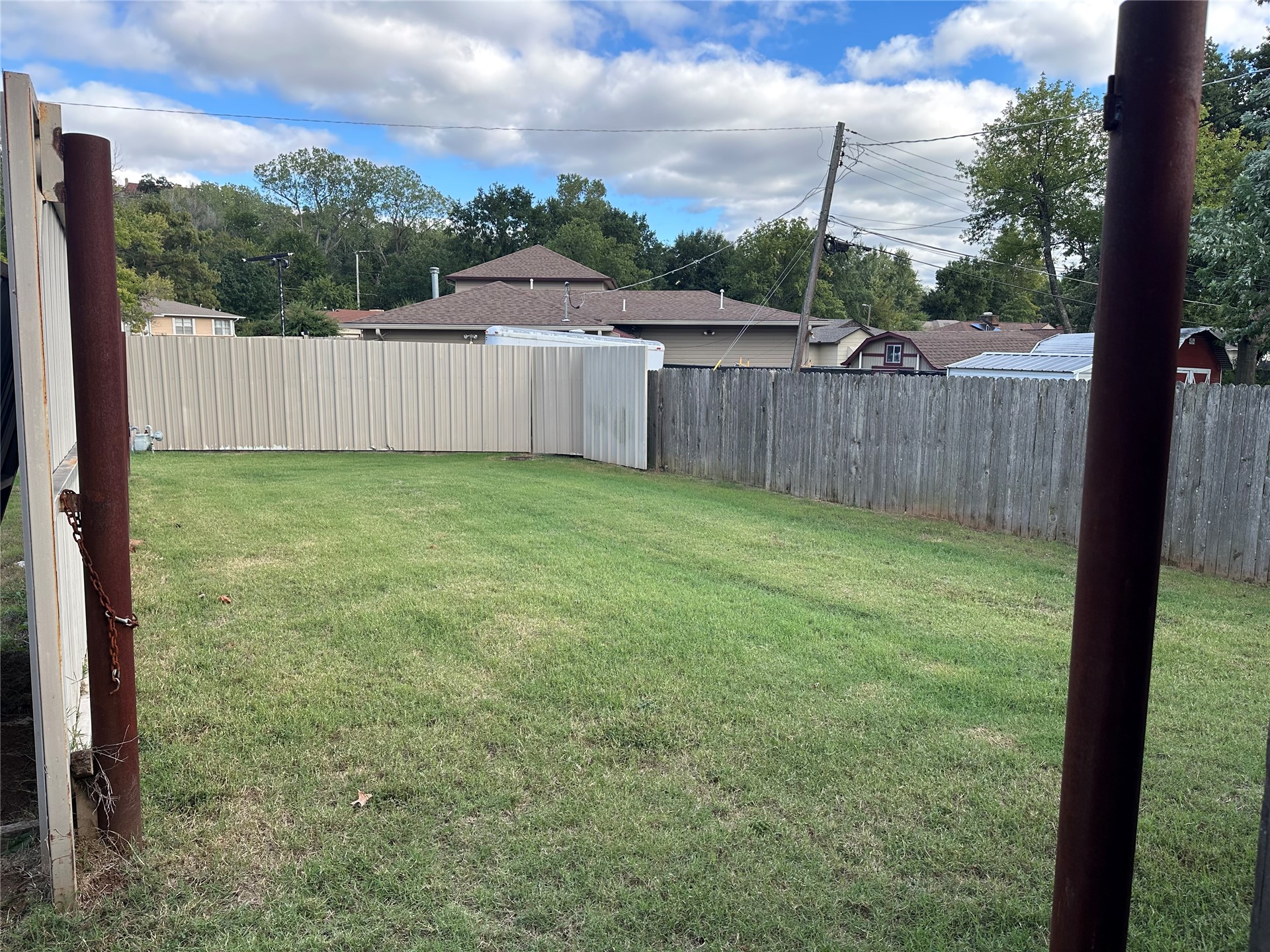 1318 N Main Street Property Photo 20