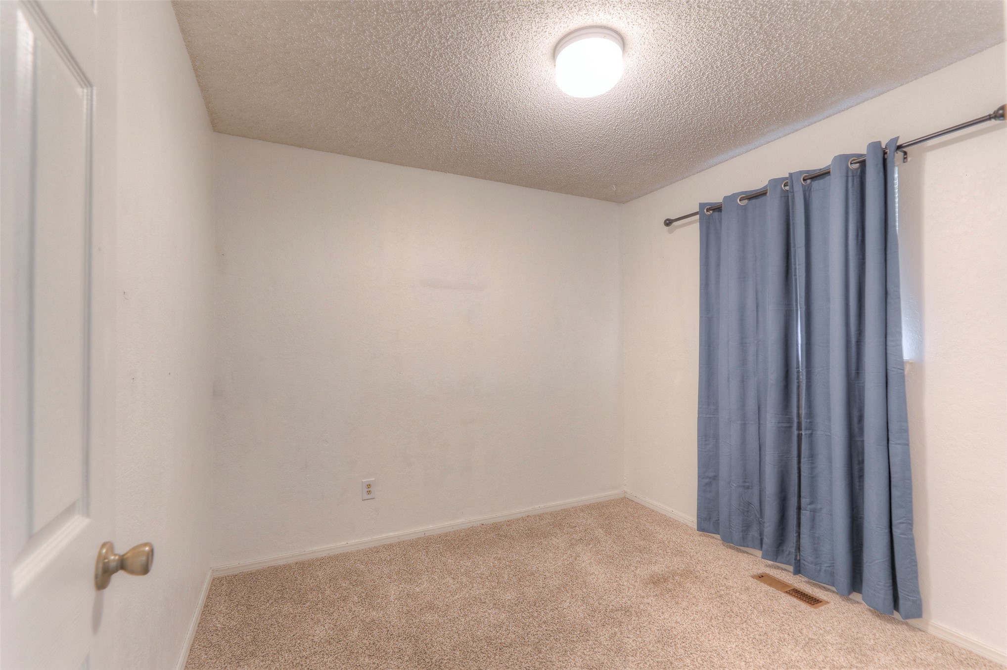 3722 E 85th Place S Property Photo 29