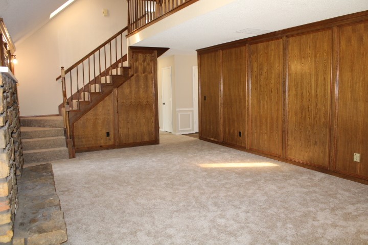 8813 S 71st East Avenue E Property Photo 7