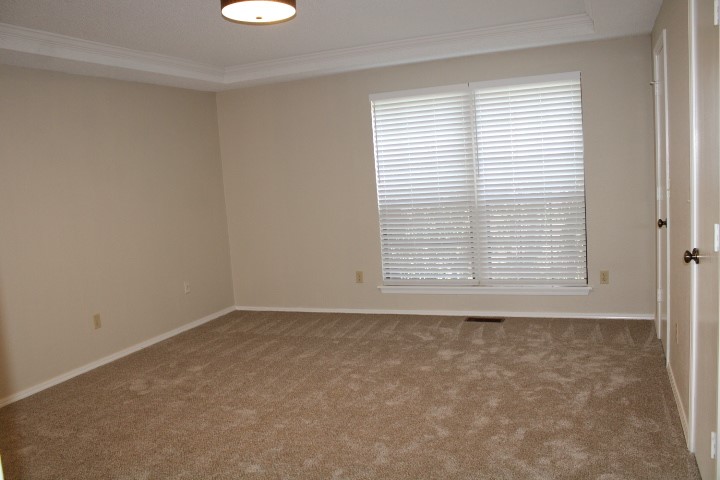 8813 S 71st East Avenue E Property Photo 19