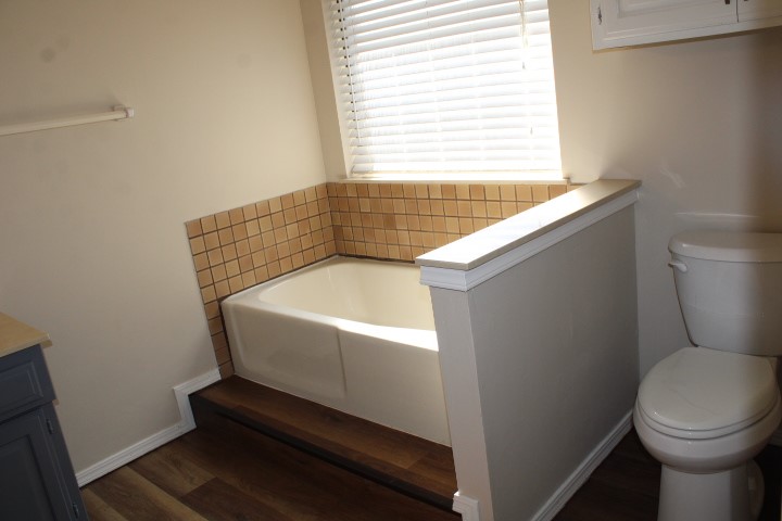 8813 S 71st East Avenue E Property Photo 21