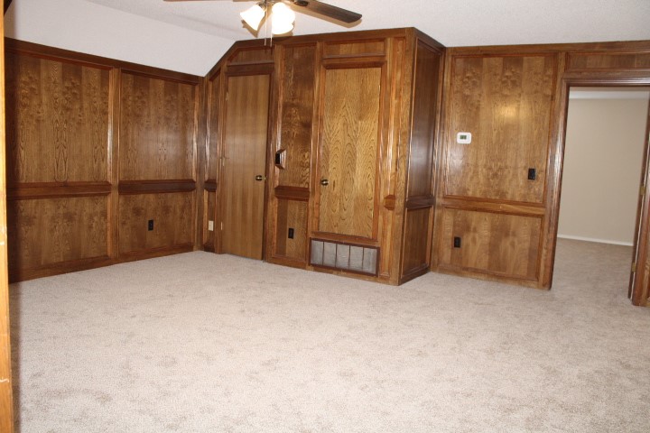 8813 S 71st East Avenue E Property Photo 23