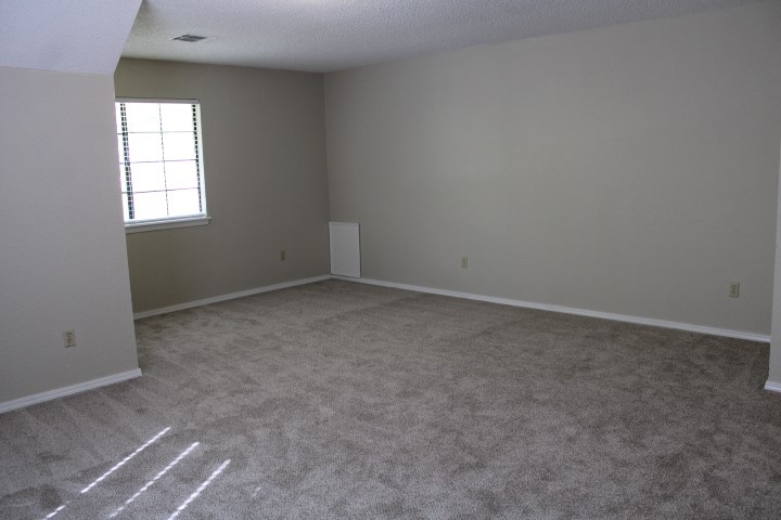 8813 S 71st East Avenue E Property Photo 33