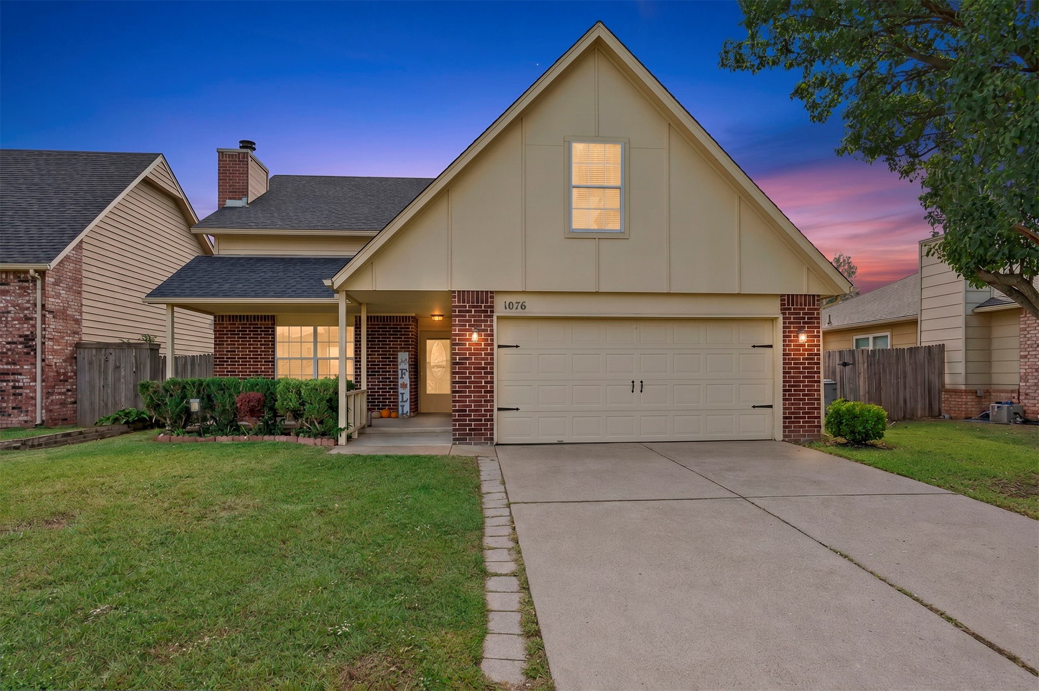 1076 E 132nd Place Property Photo 1