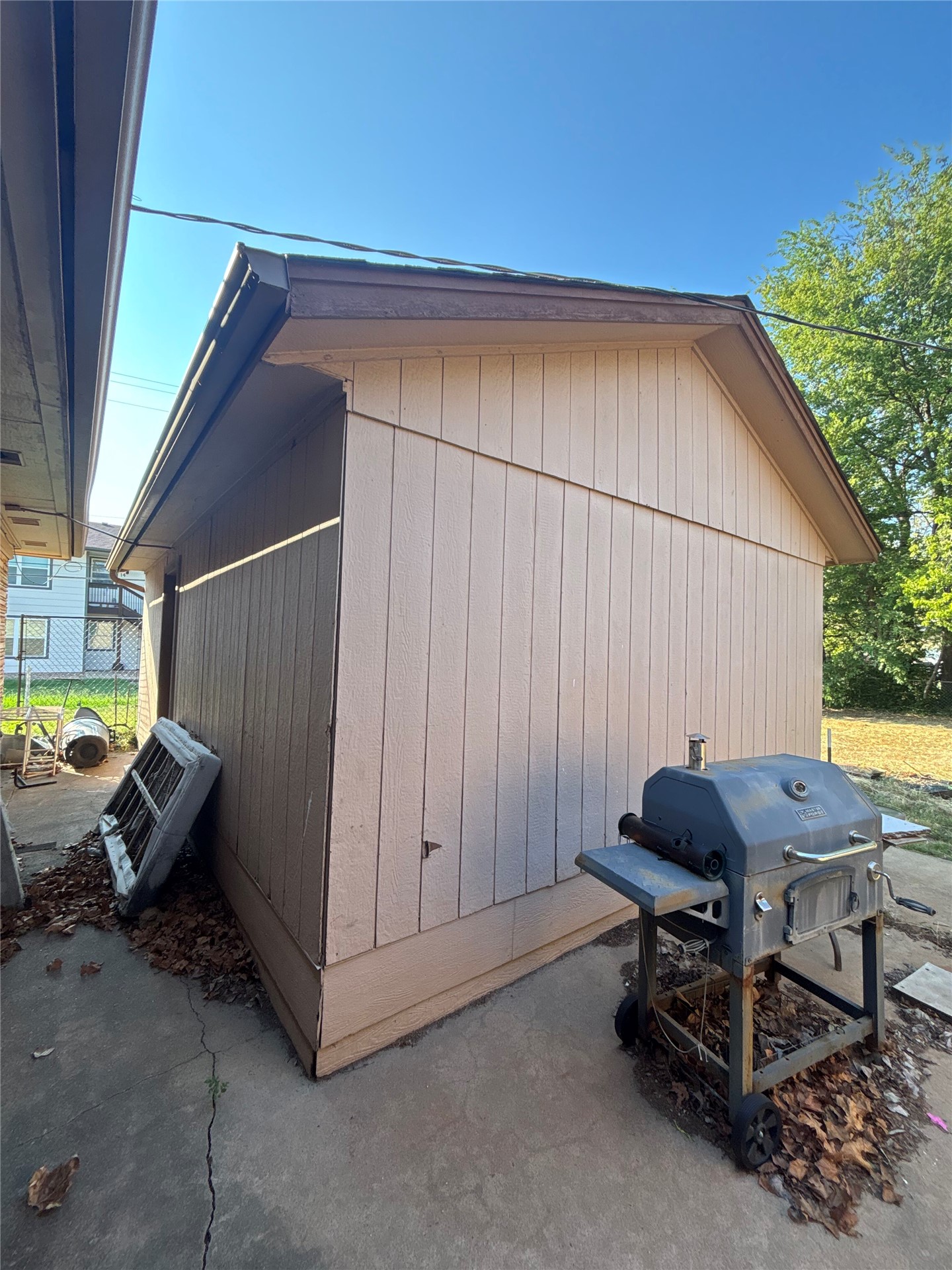 418 W Rogers Boulevard Property Photo 18