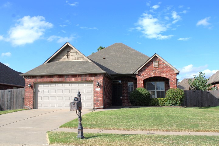 3008 W Mobile Place Property Photo 1