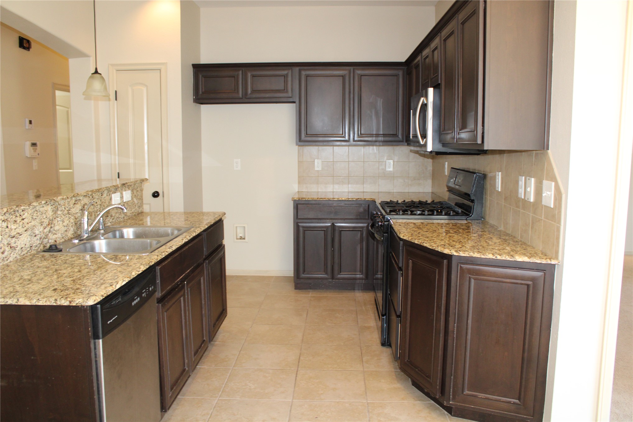 3008 W Mobile Place Property Photo 6