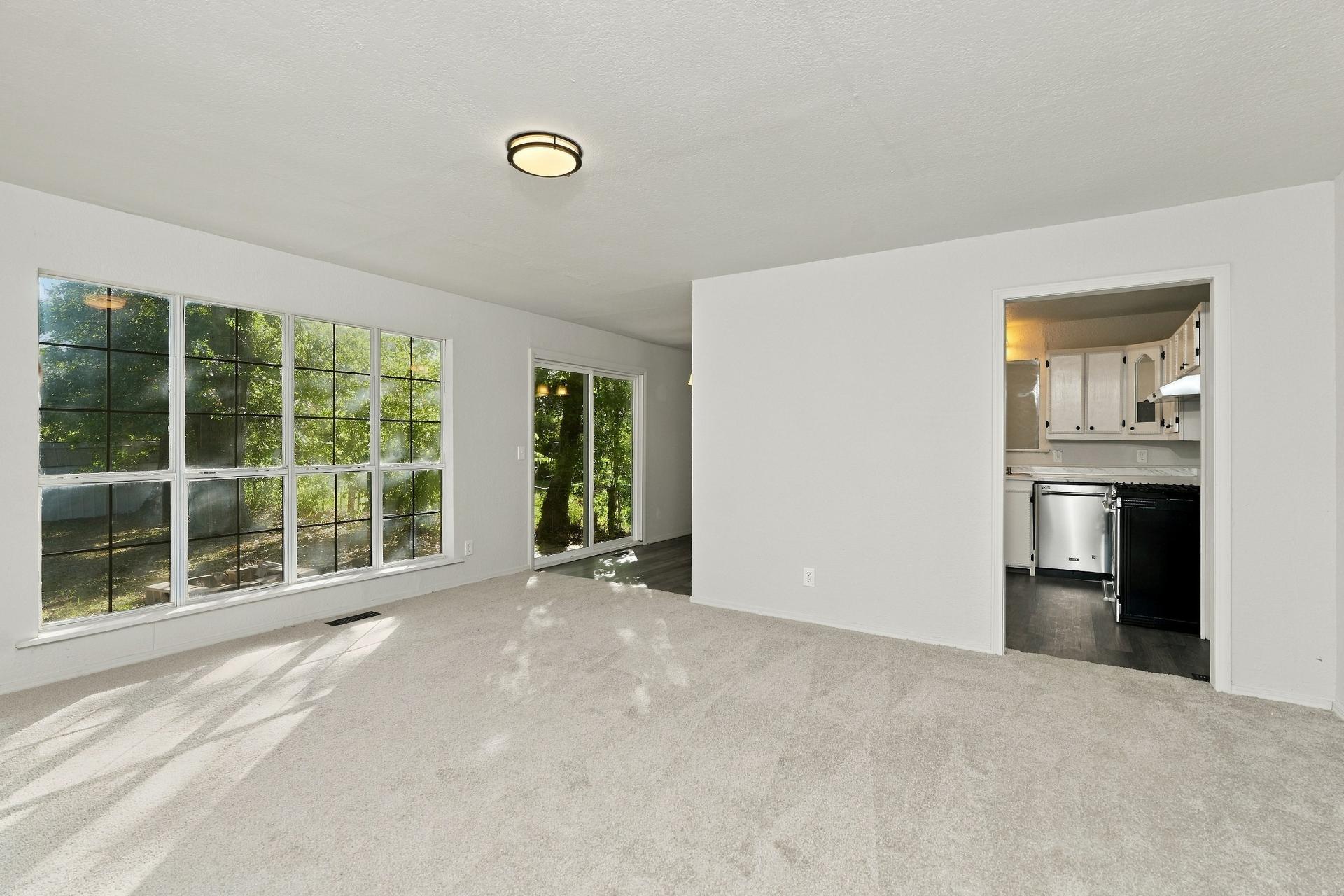 2018 E 49th Street N Property Photo 2