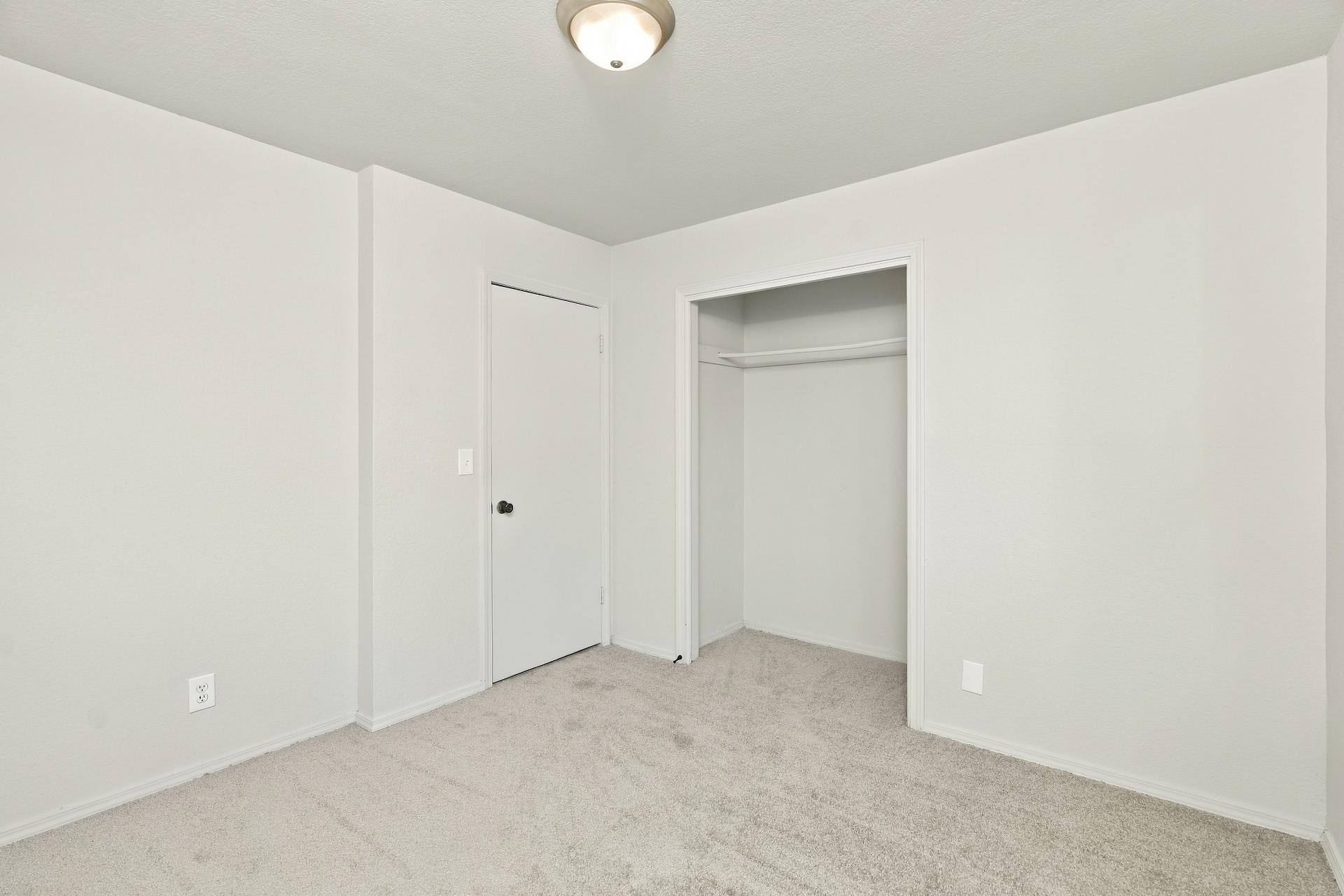 2018 E 49th Street N Property Photo 10