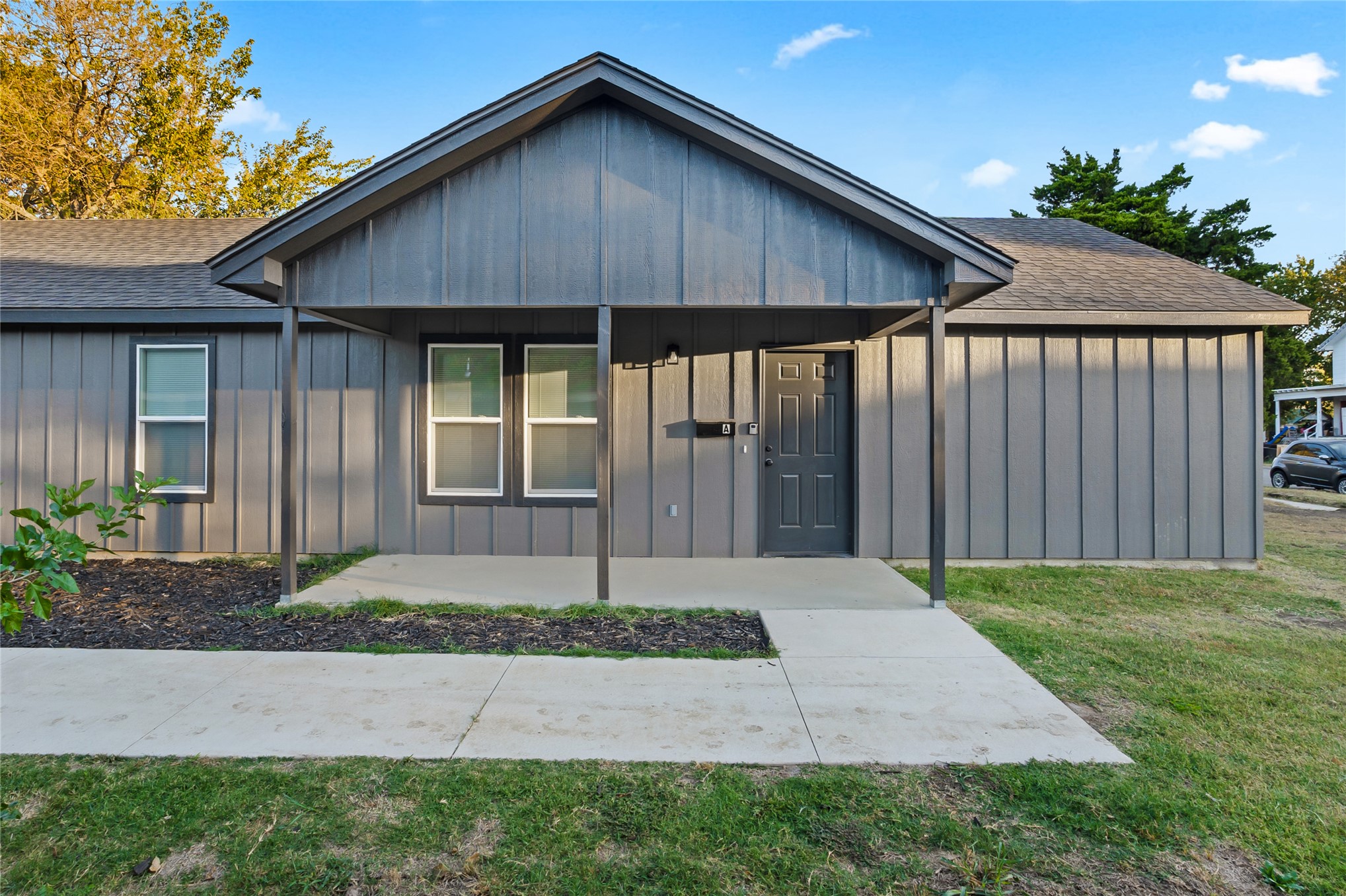 423 S Chickasaw Avenue Property Photo 1