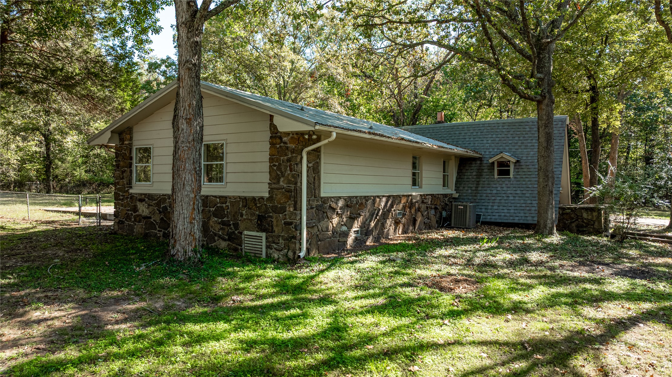 32250 S 620 Road Property Photo 5