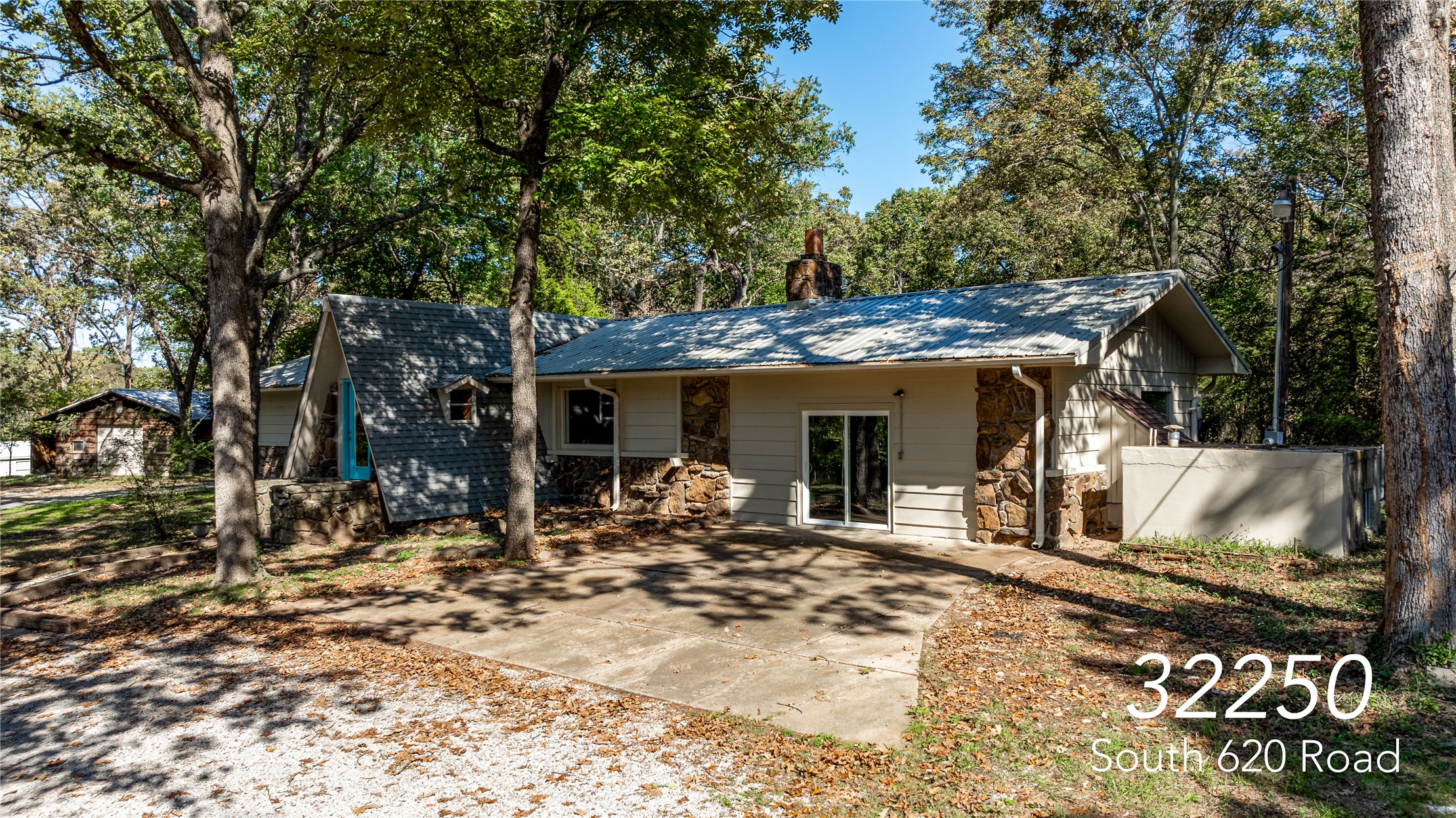 32250 S 620 Road Property Photo 7