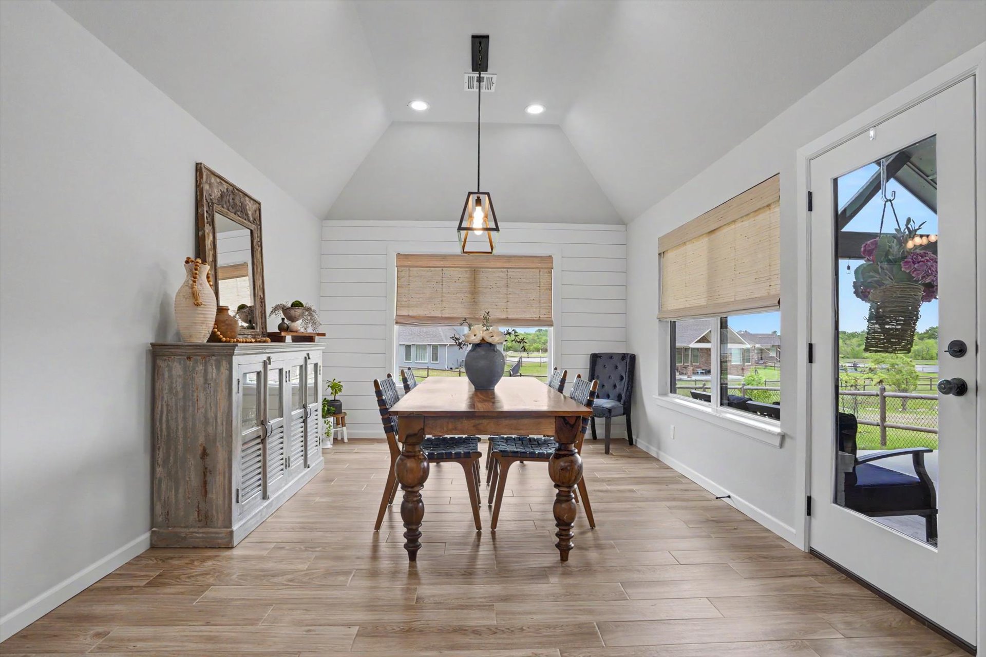 18977 E Ridgeline Road Property Photo 17