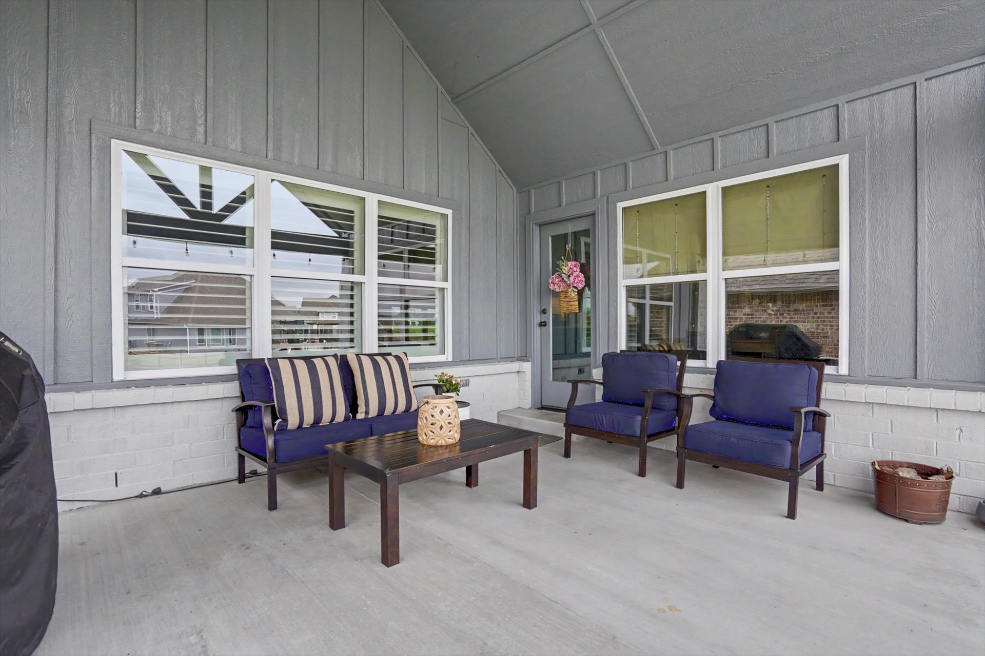 18977 E Ridgeline Road Property Photo 42