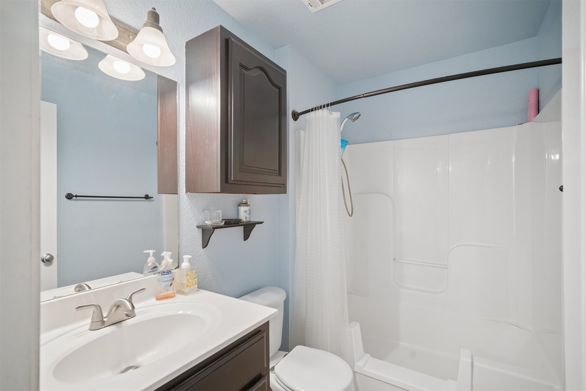 8105 S Elder Avenue Property Photo 6