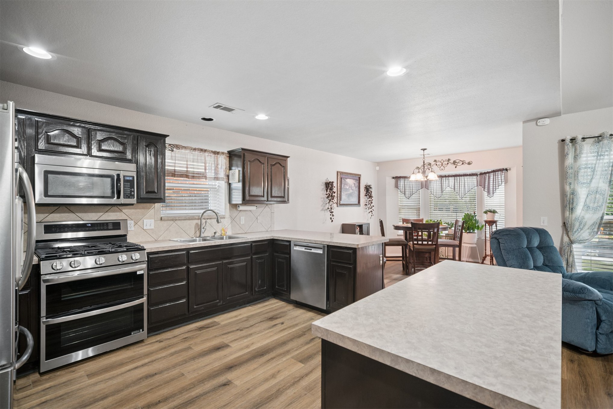 8105 S Elder Avenue Property Photo 16