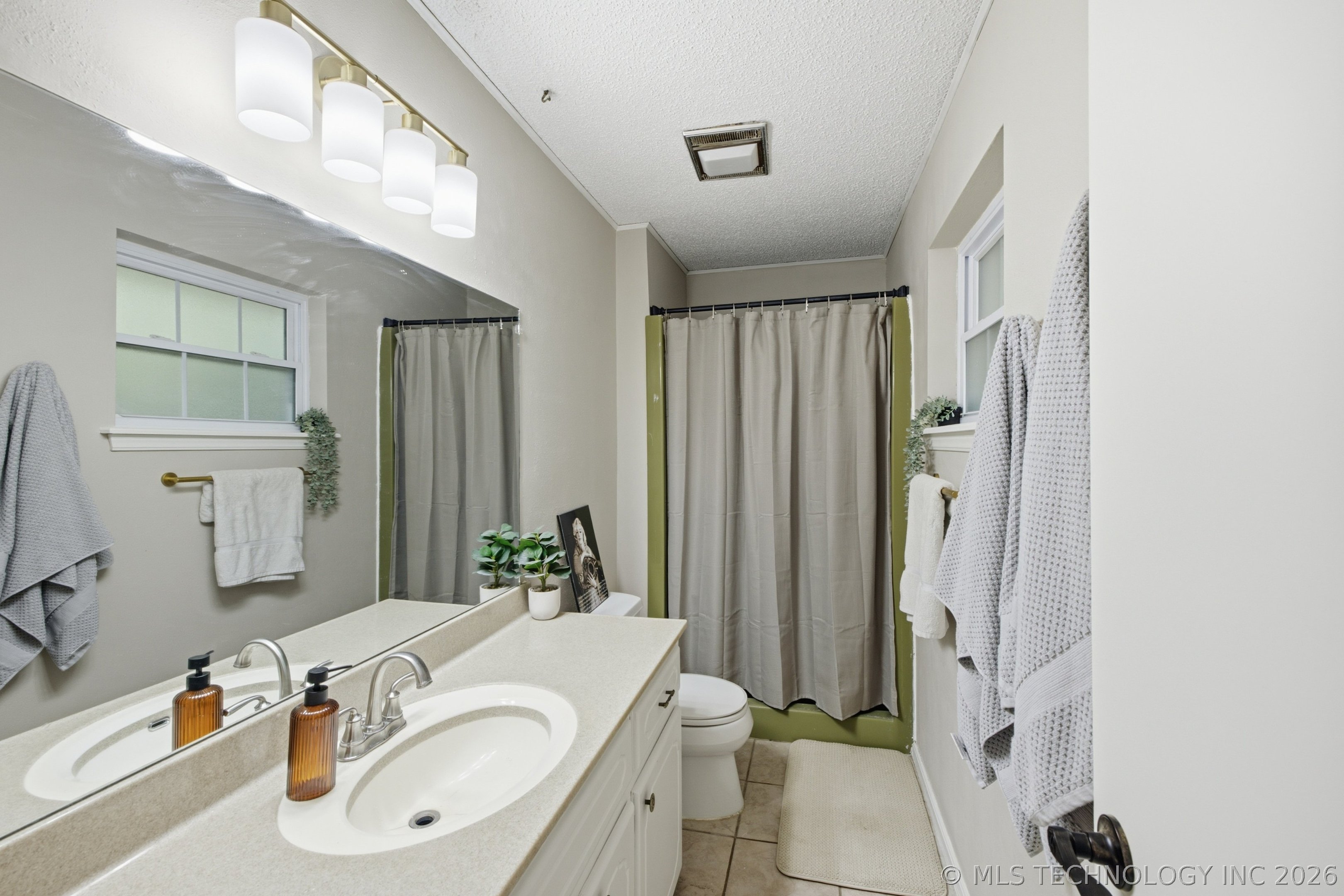 2604 Turner Street Property Photo 19