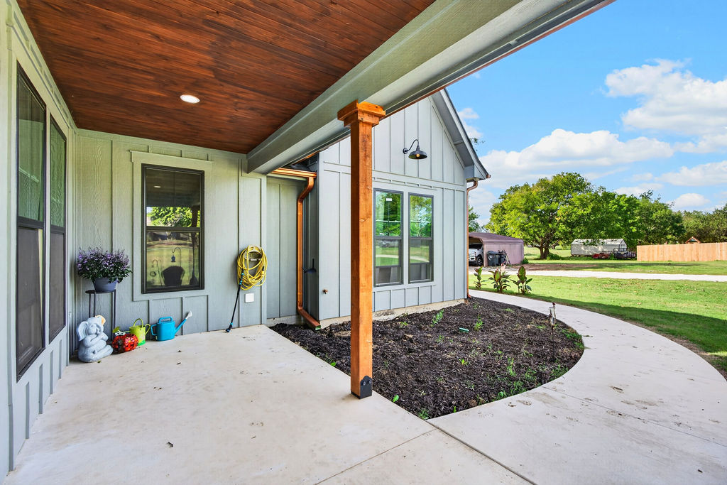 16377 County Road 1586 Property Photo 7