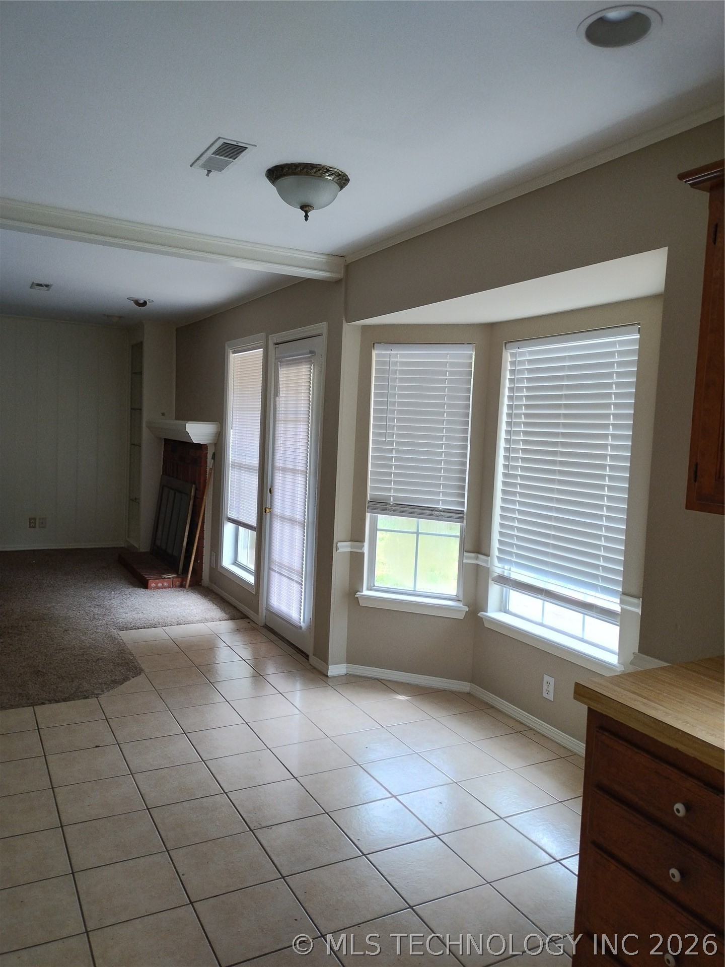 1309 W Jefferson Street Property Photo 3