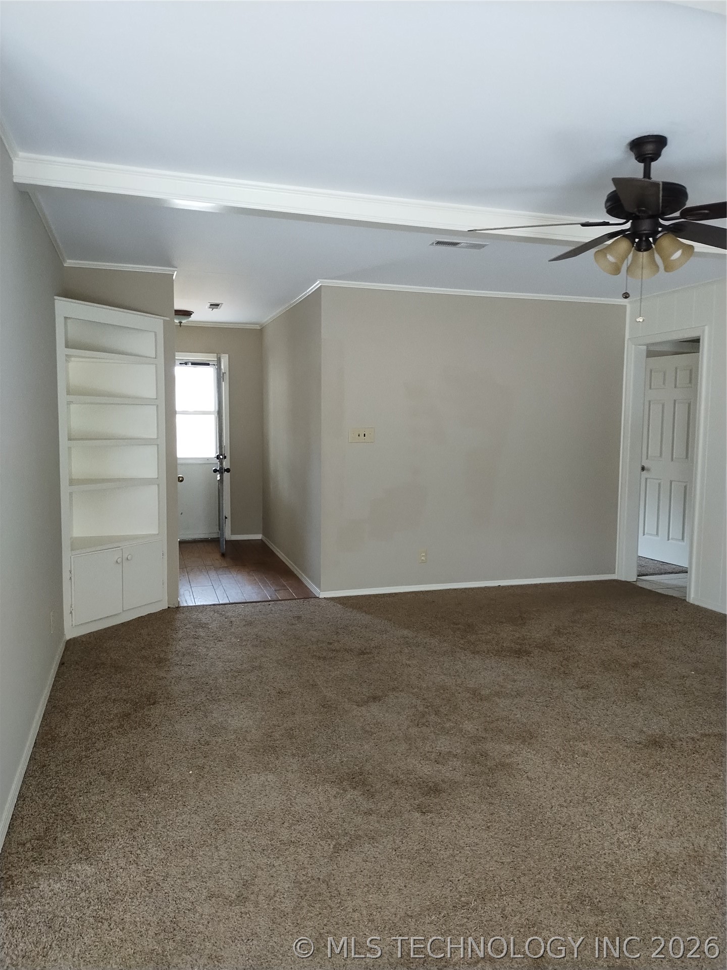 1309 W Jefferson Street Property Photo 6