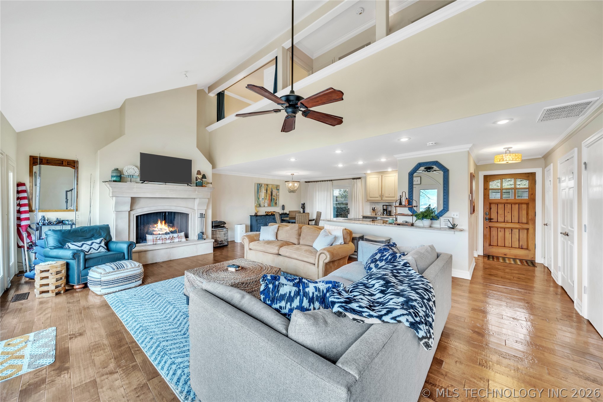 450779 E 341 17 Property Photo 2