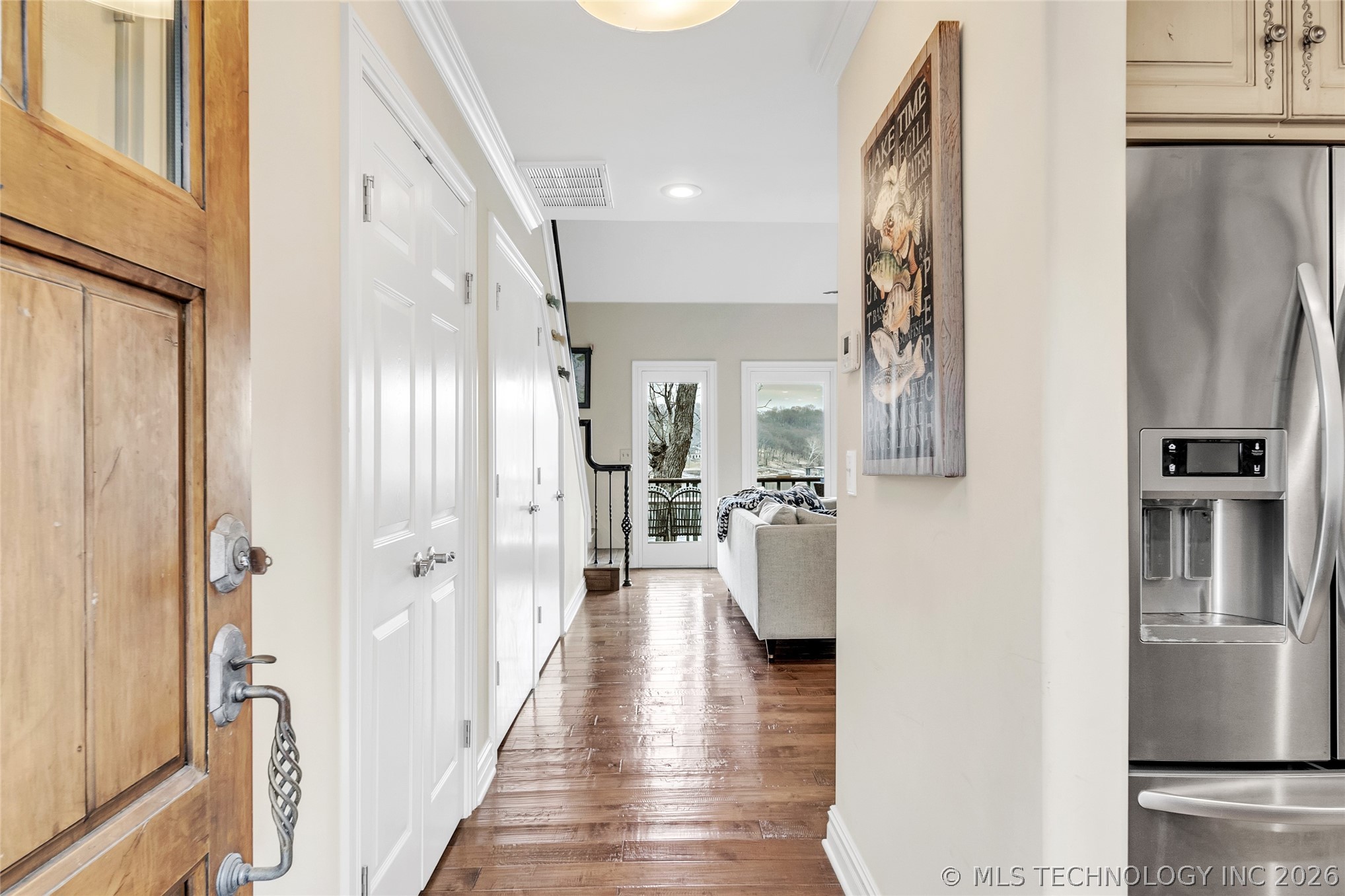 450779 E 341 17 Property Photo 5