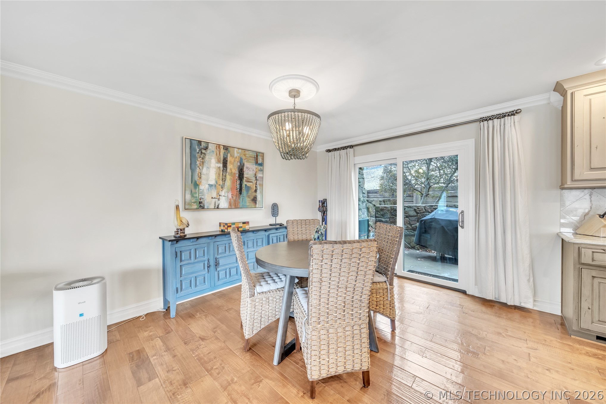 450779 E 341 17 Property Photo 7