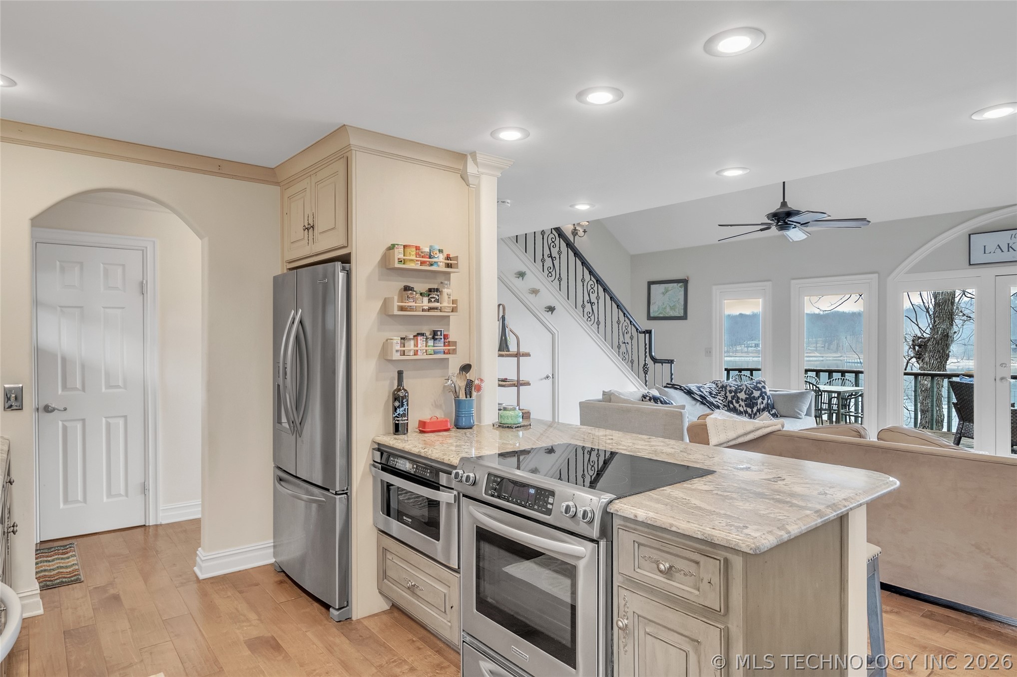 450779 E 341 17 Property Photo 9