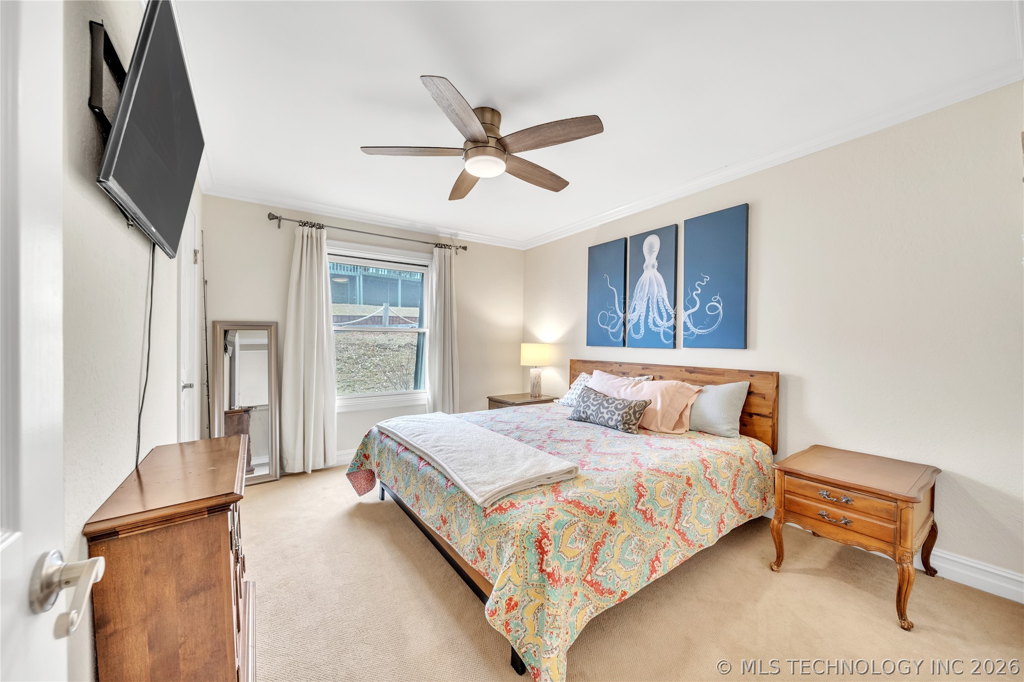 450779 E 341 17 Property Photo 16