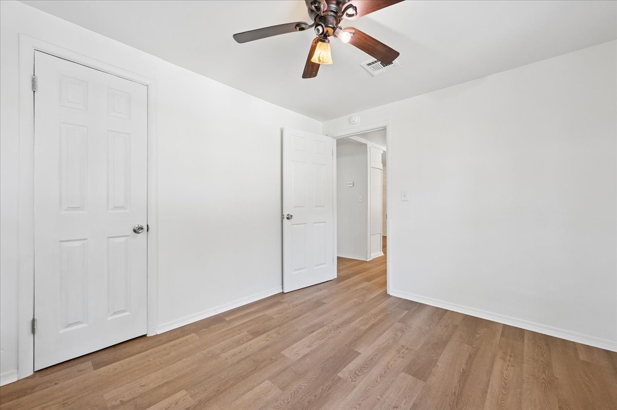 15201 Indian Road Property Photo 15