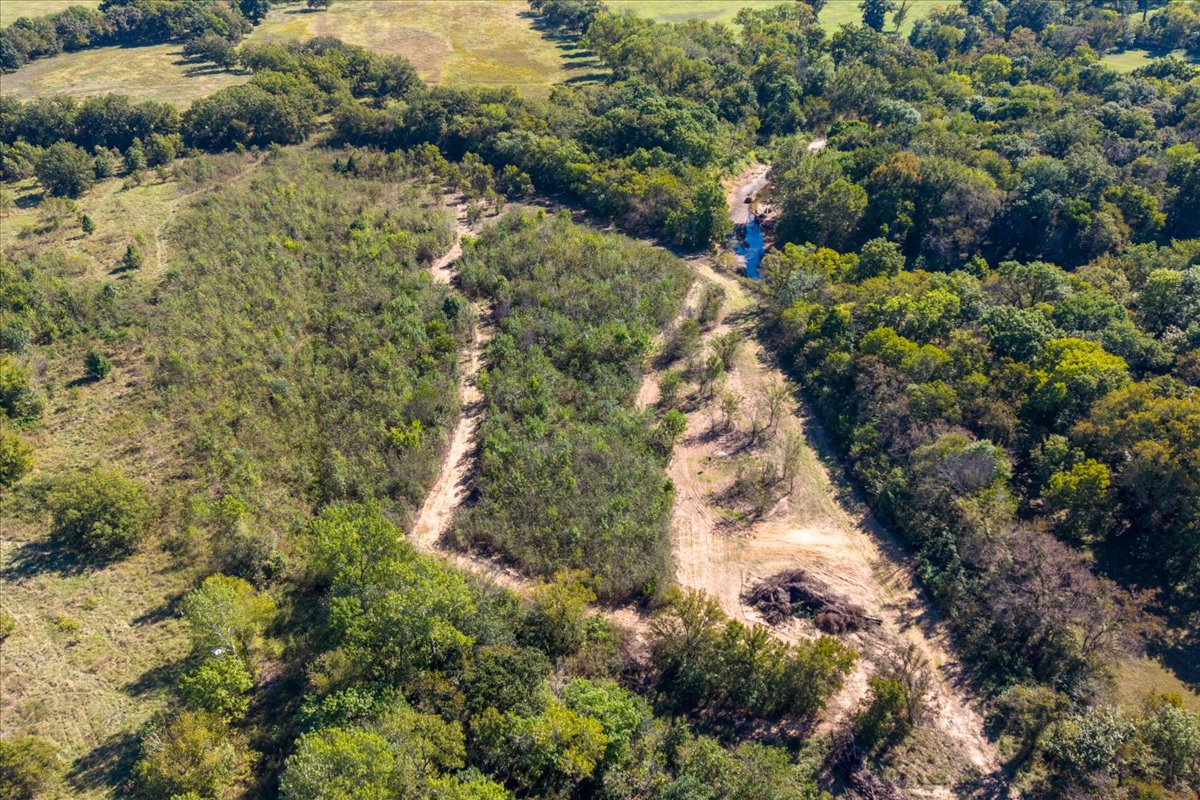 15201 Indian Road Property Photo 34
