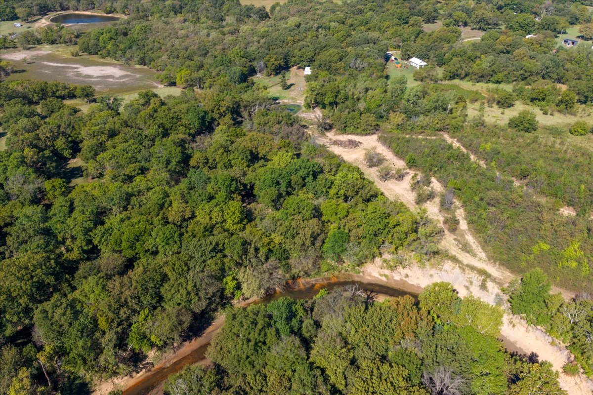 15201 Indian Road Property Photo 35