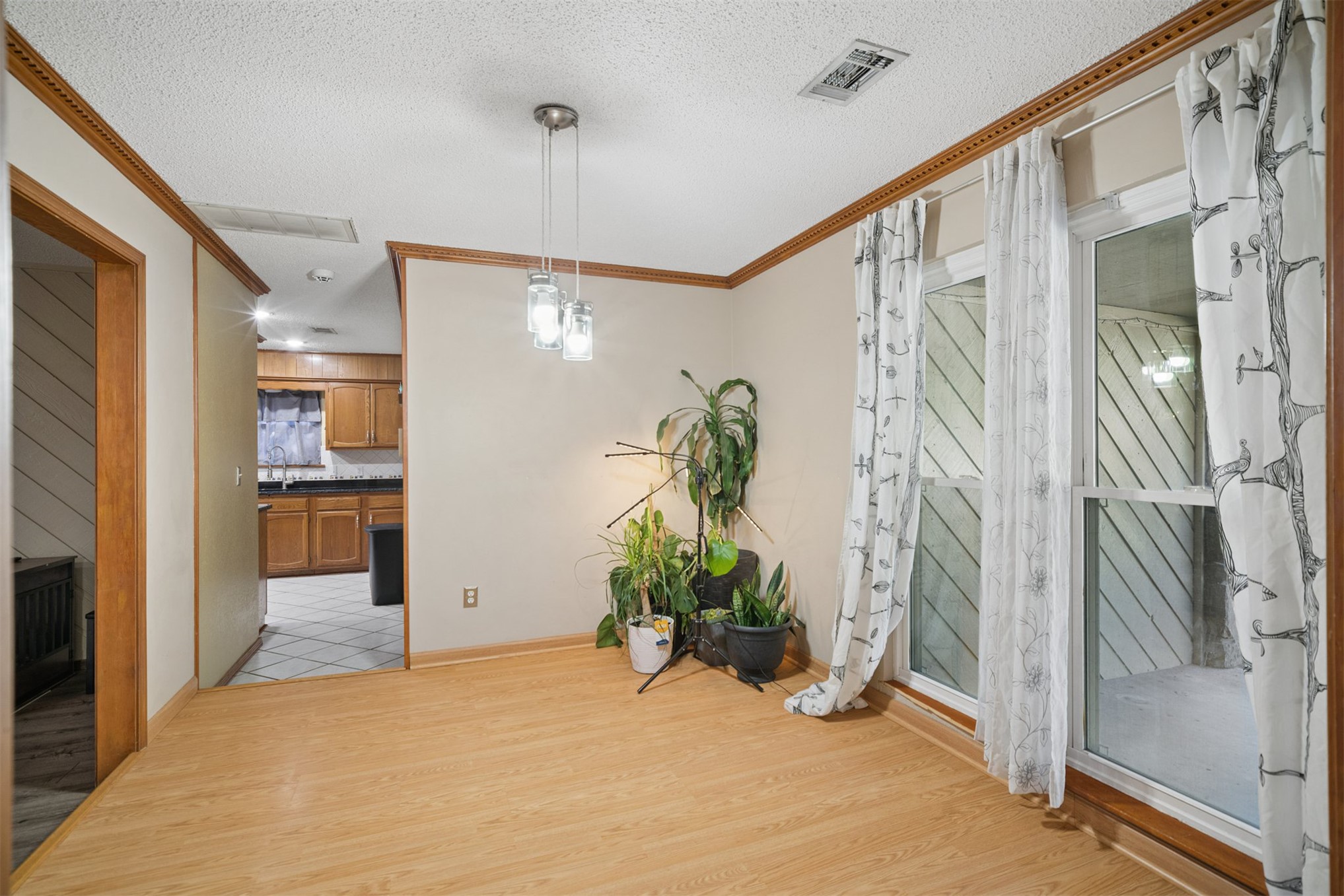 2613 W Toledo Street Property Photo 4