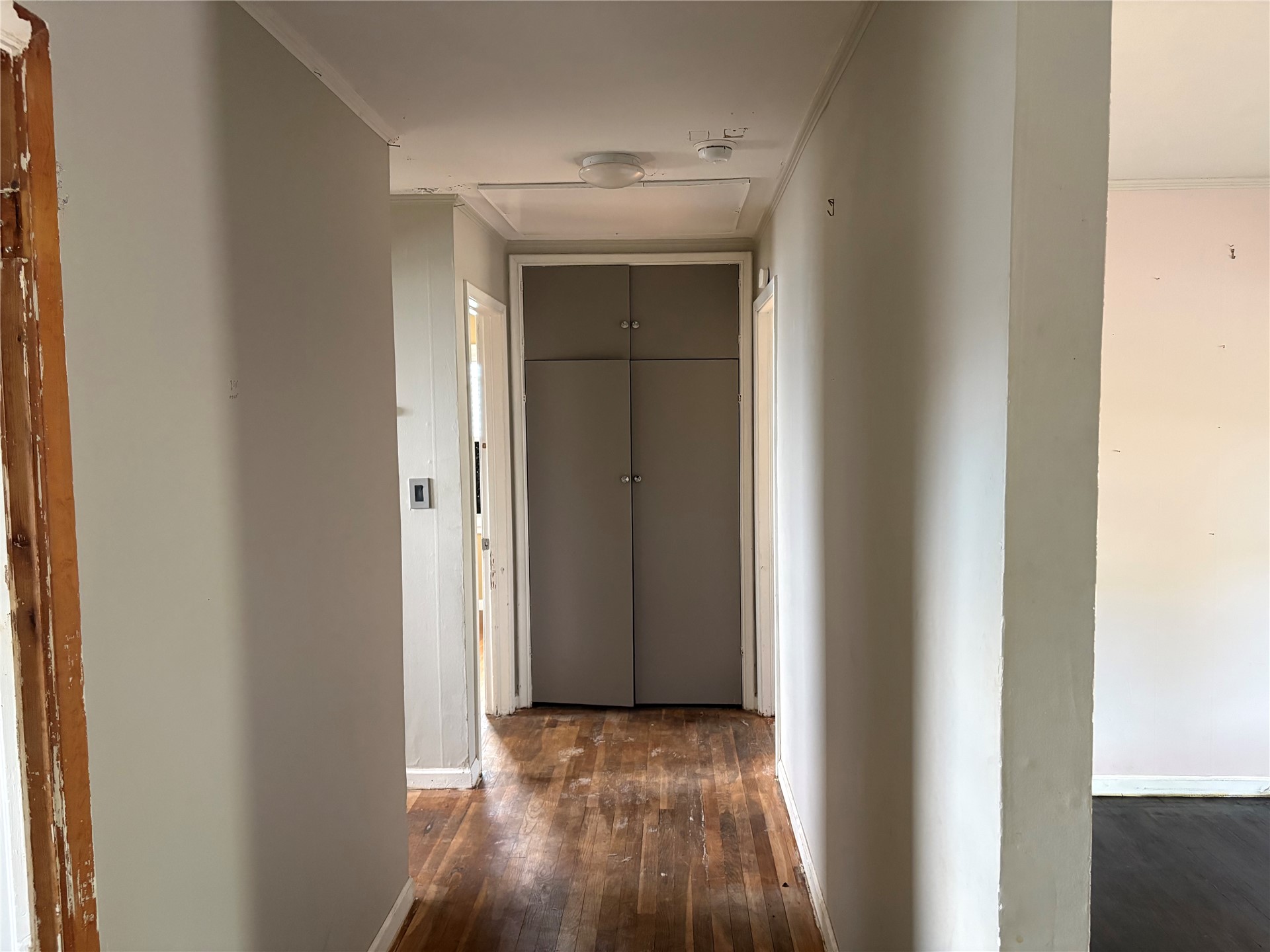 4873 S Vancouver Avenue Property Photo 4