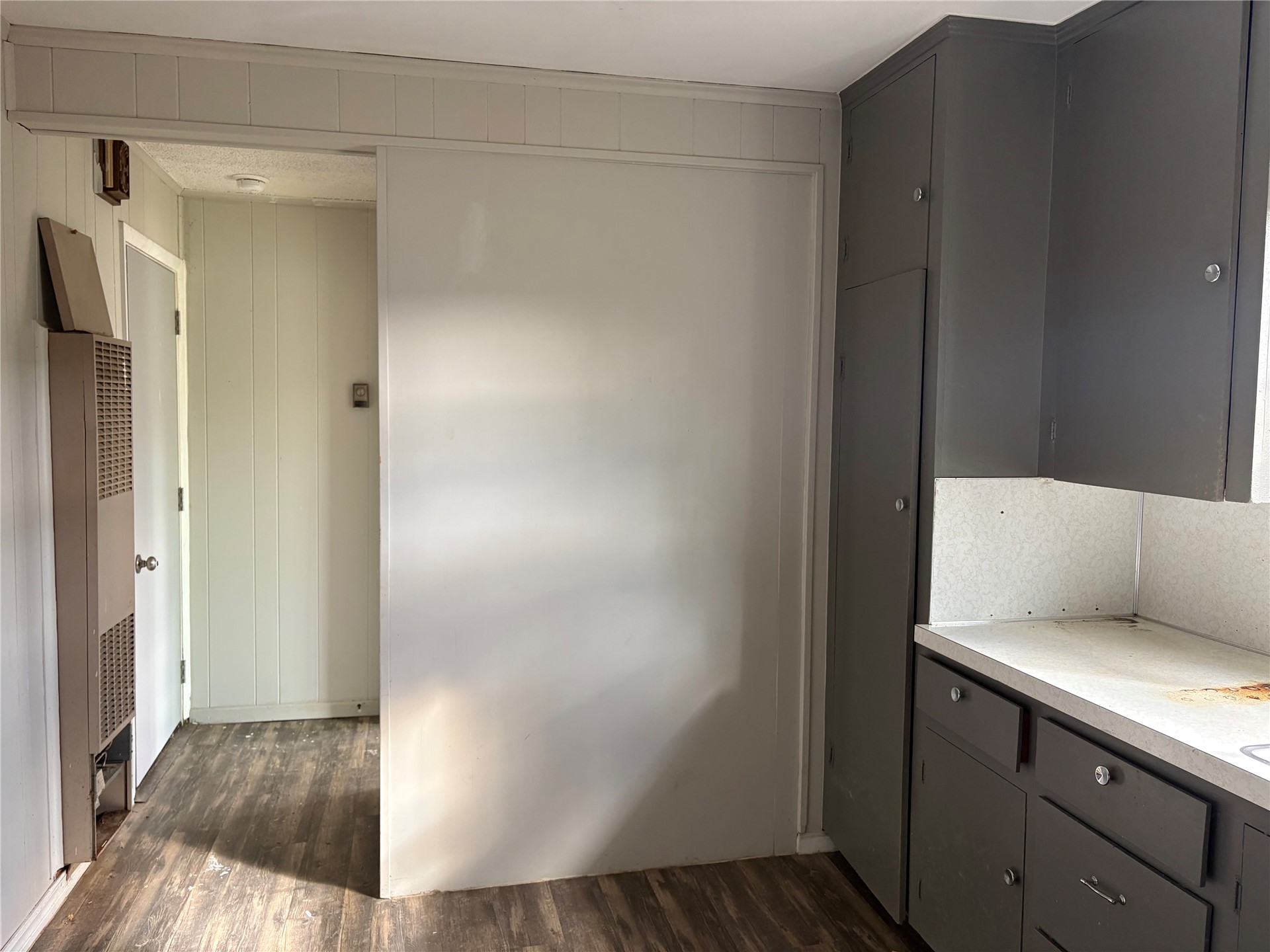 4873 S Vancouver Avenue Property Photo 5